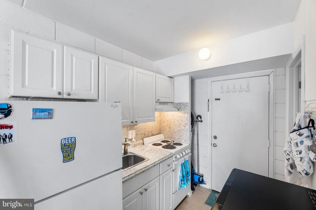 11 62nd St #108