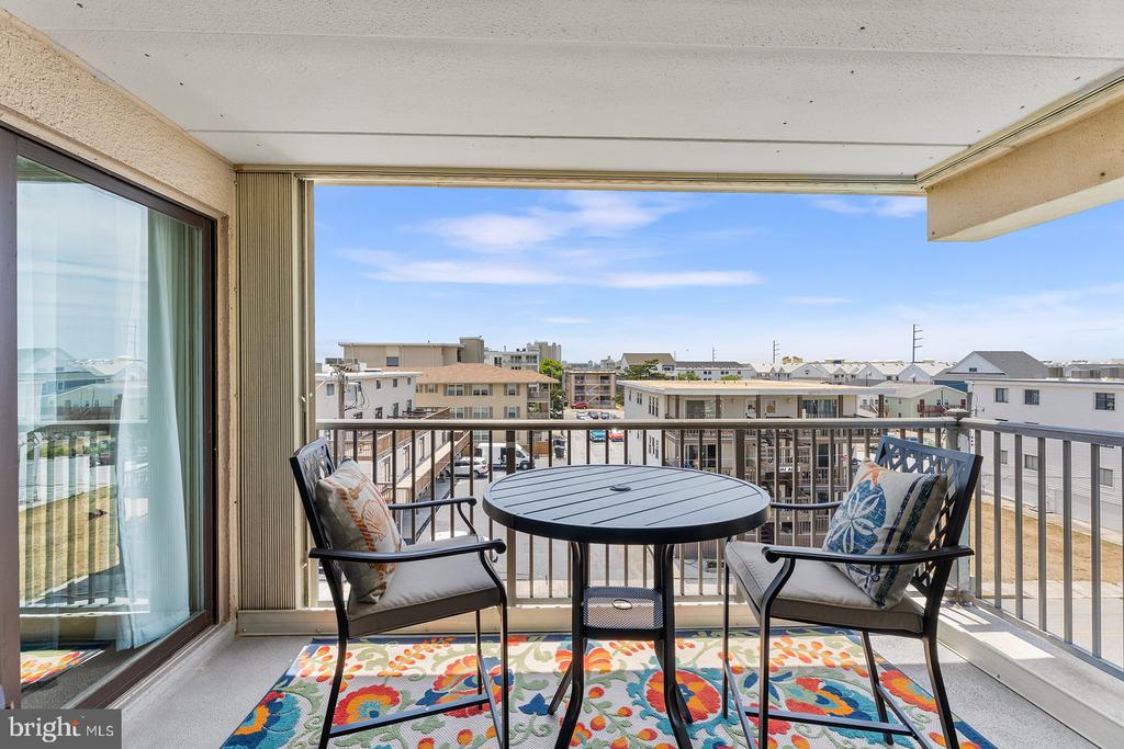 5801 Atlantic Ave #401