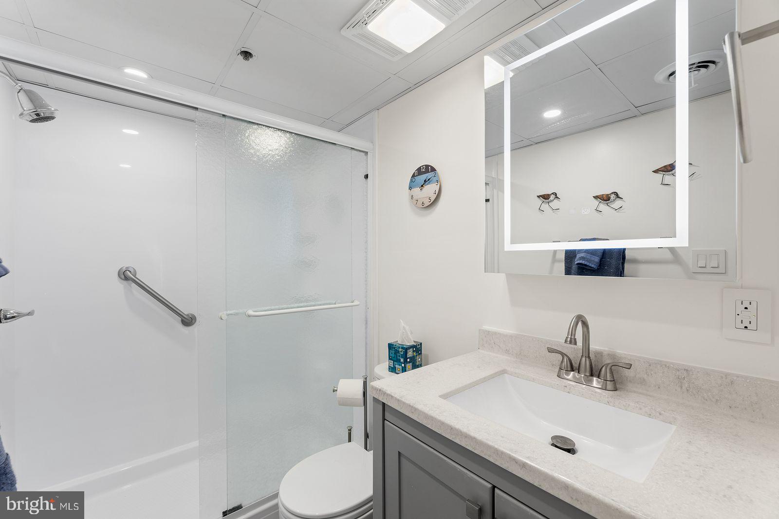 5801 Atlantic Ave #401
