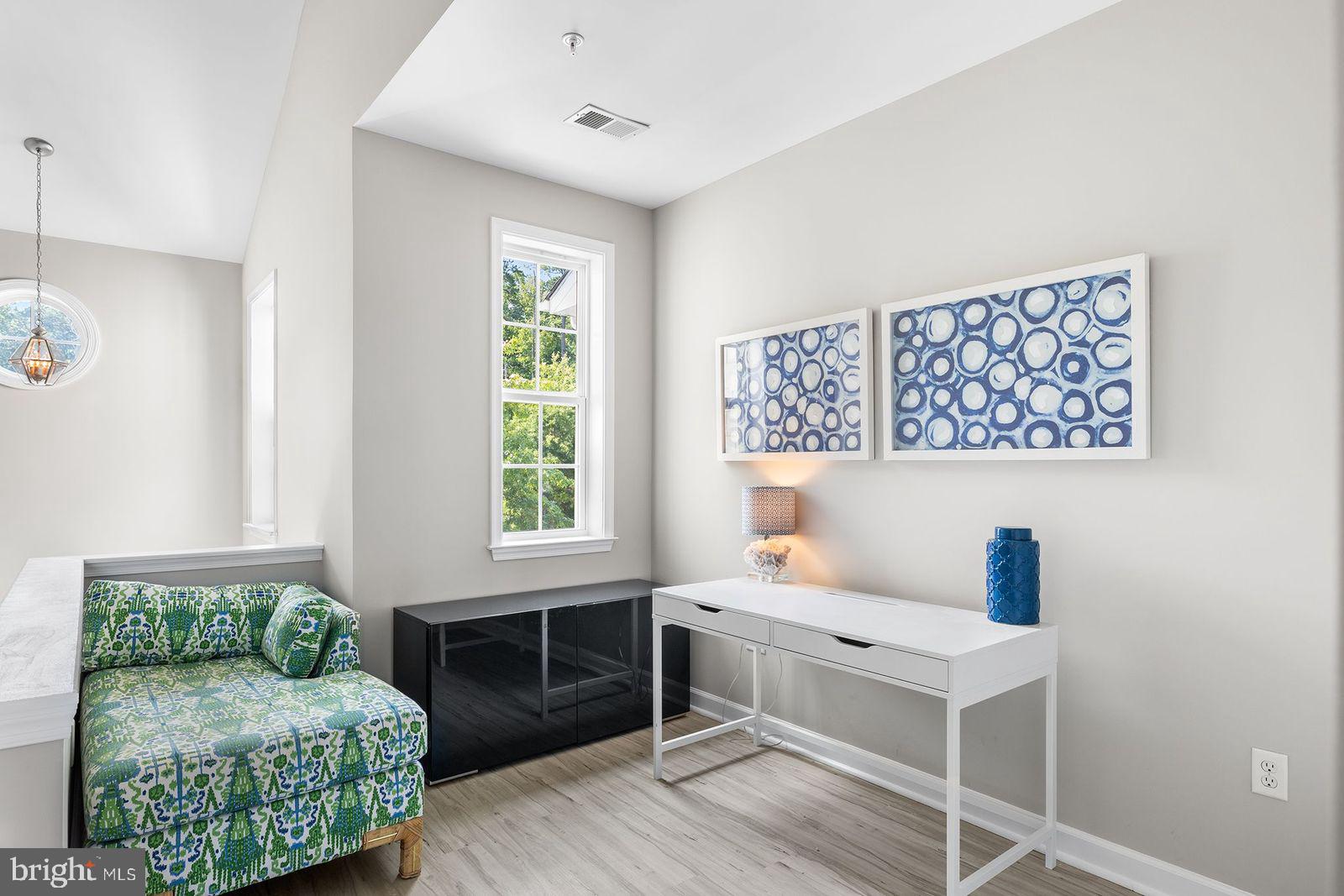 10800 Navy Page Ln #207