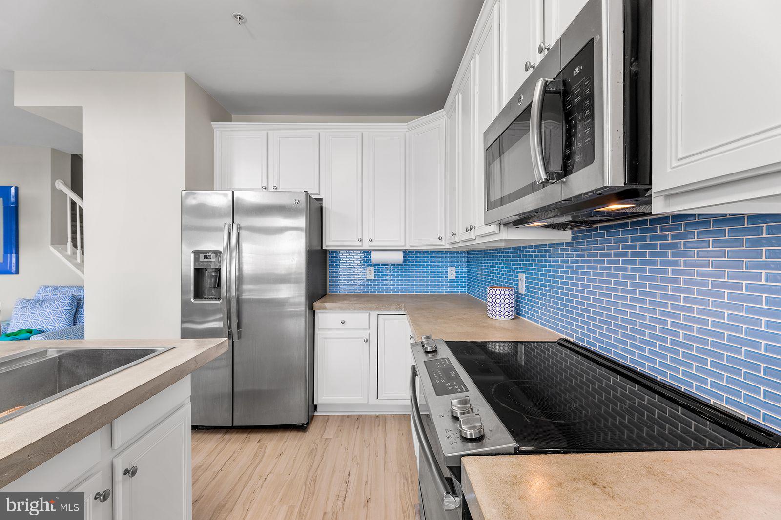 10800 Navy Page Ln #207