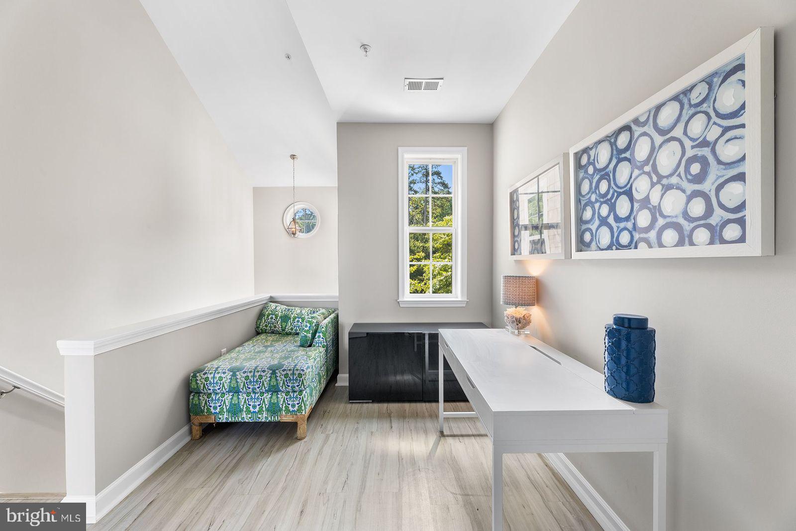 10800 Navy Page Ln #207