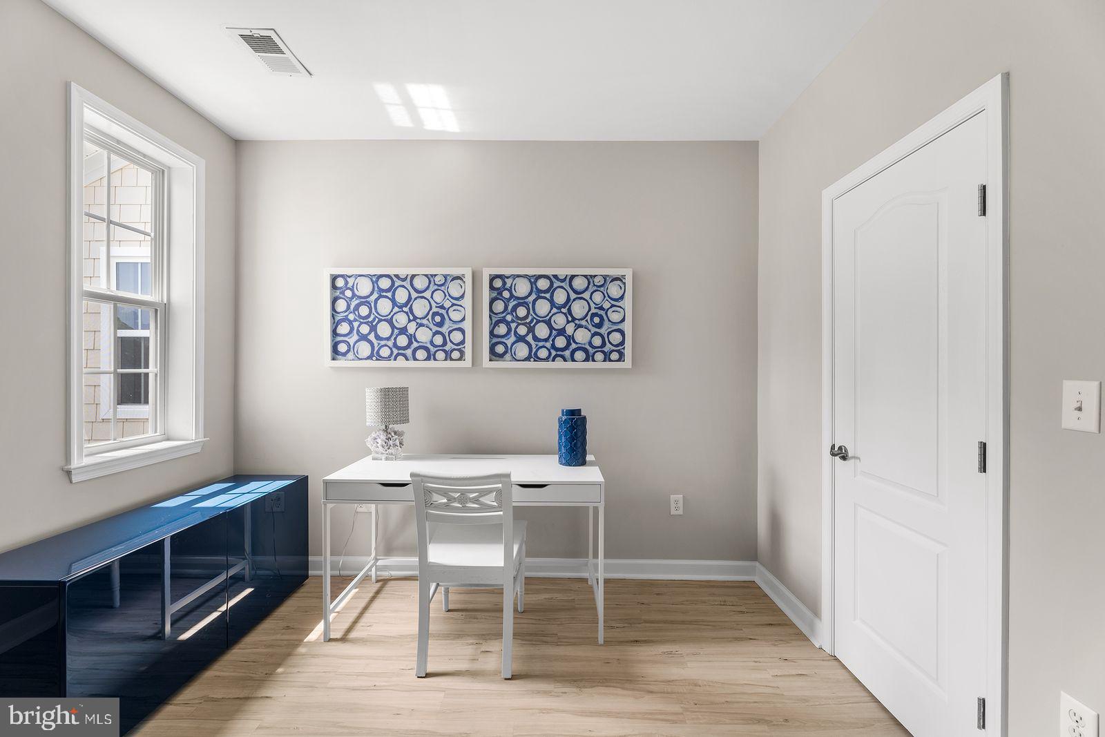 10800 Navy Page Ln #207