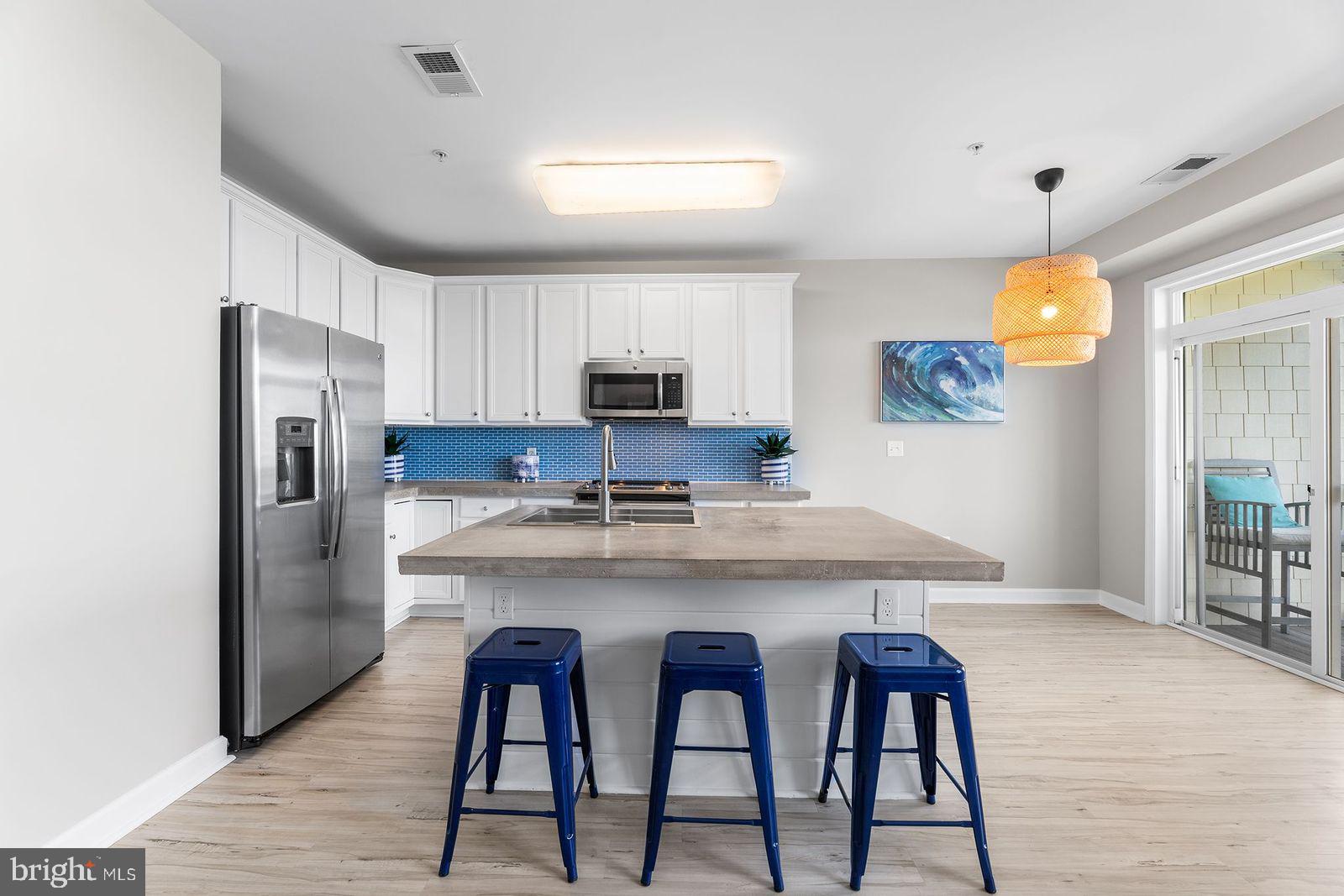 10800 Navy Page Ln #207