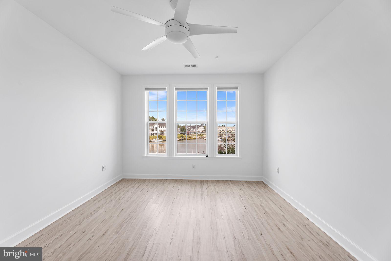 10800 Navy Page Ln #207