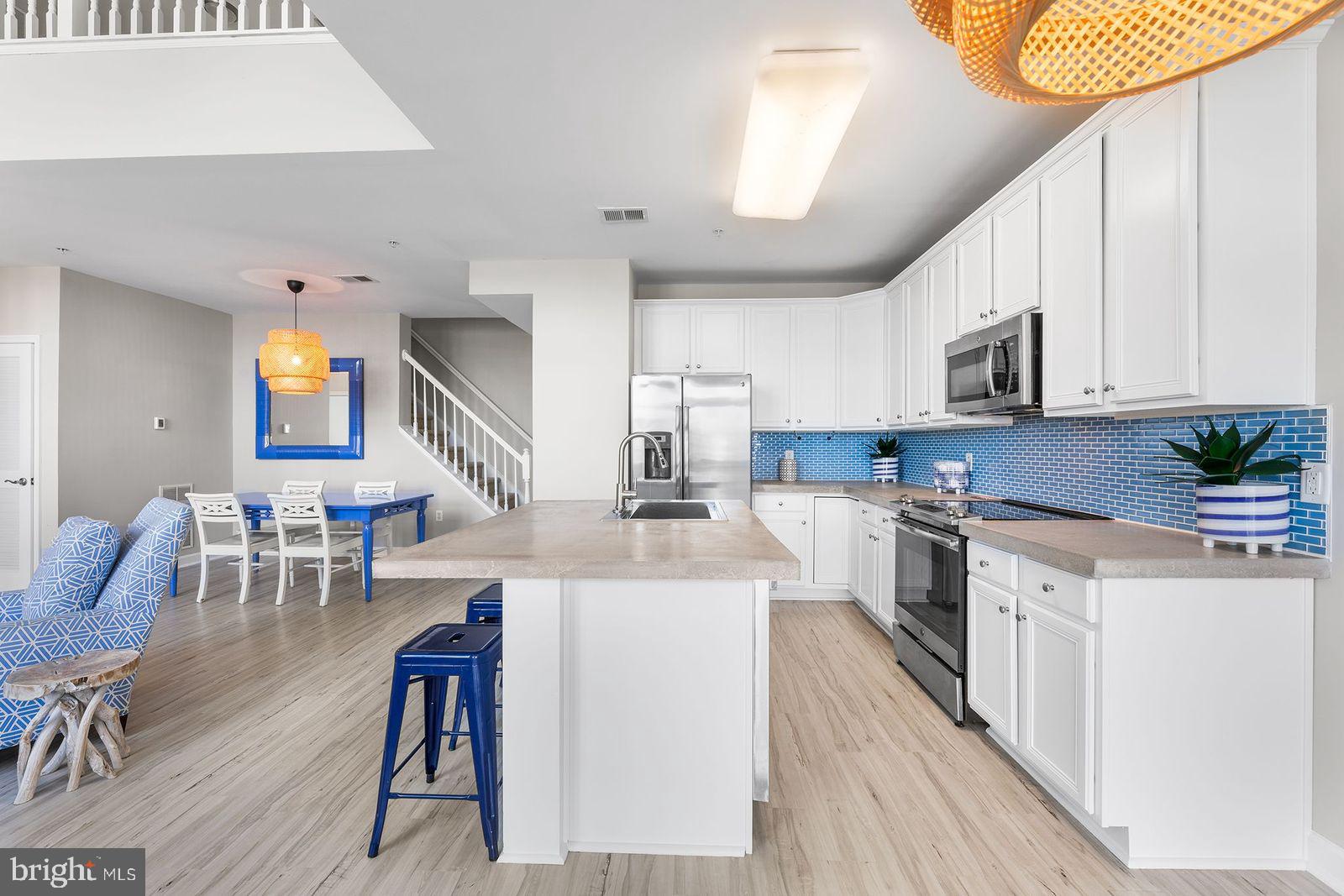 10800 Navy Page Ln #207