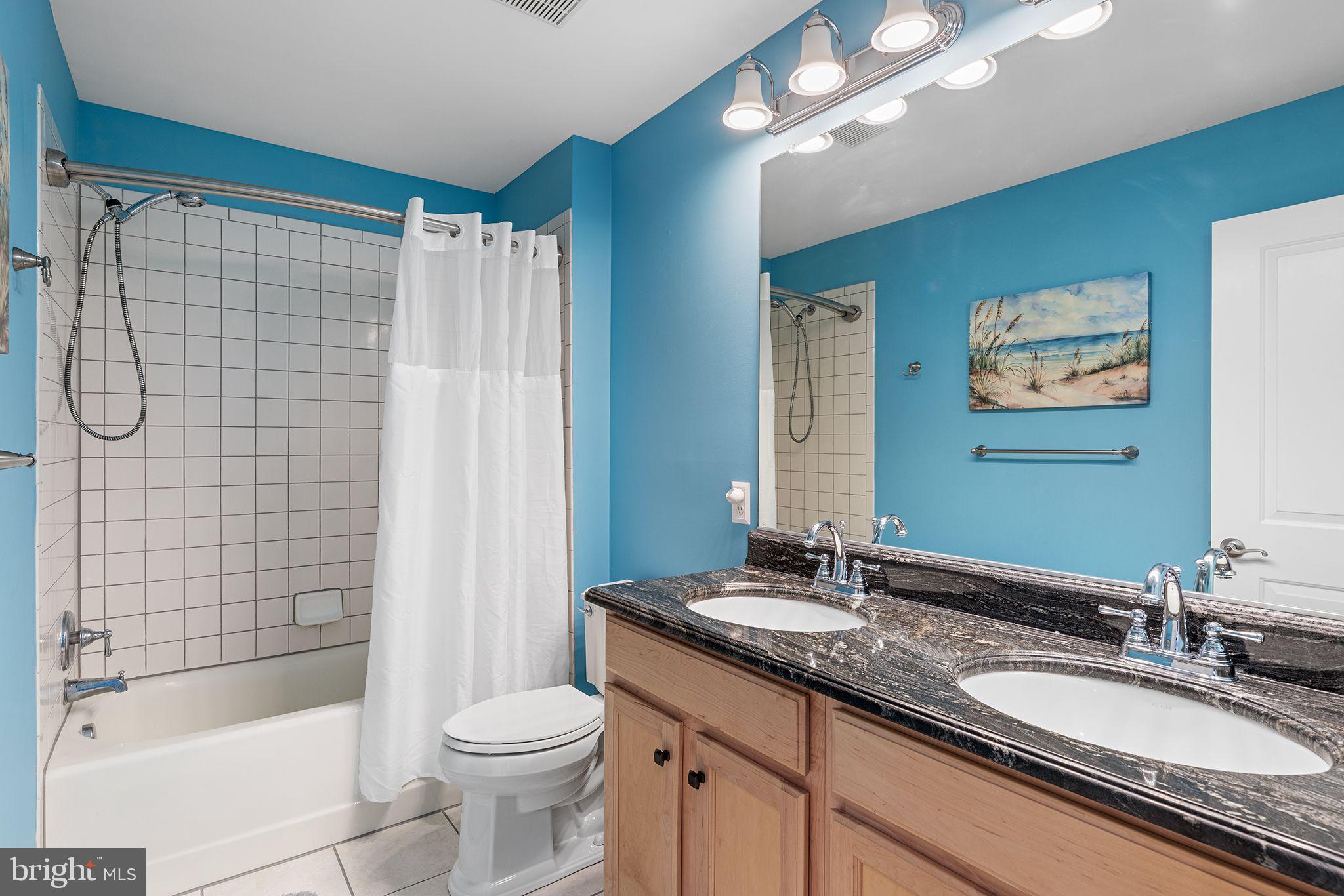 9903 Bay Court Ln #3