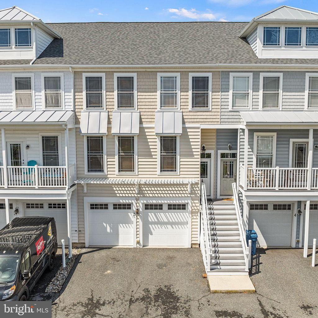 9903 Bay Court Ln #3