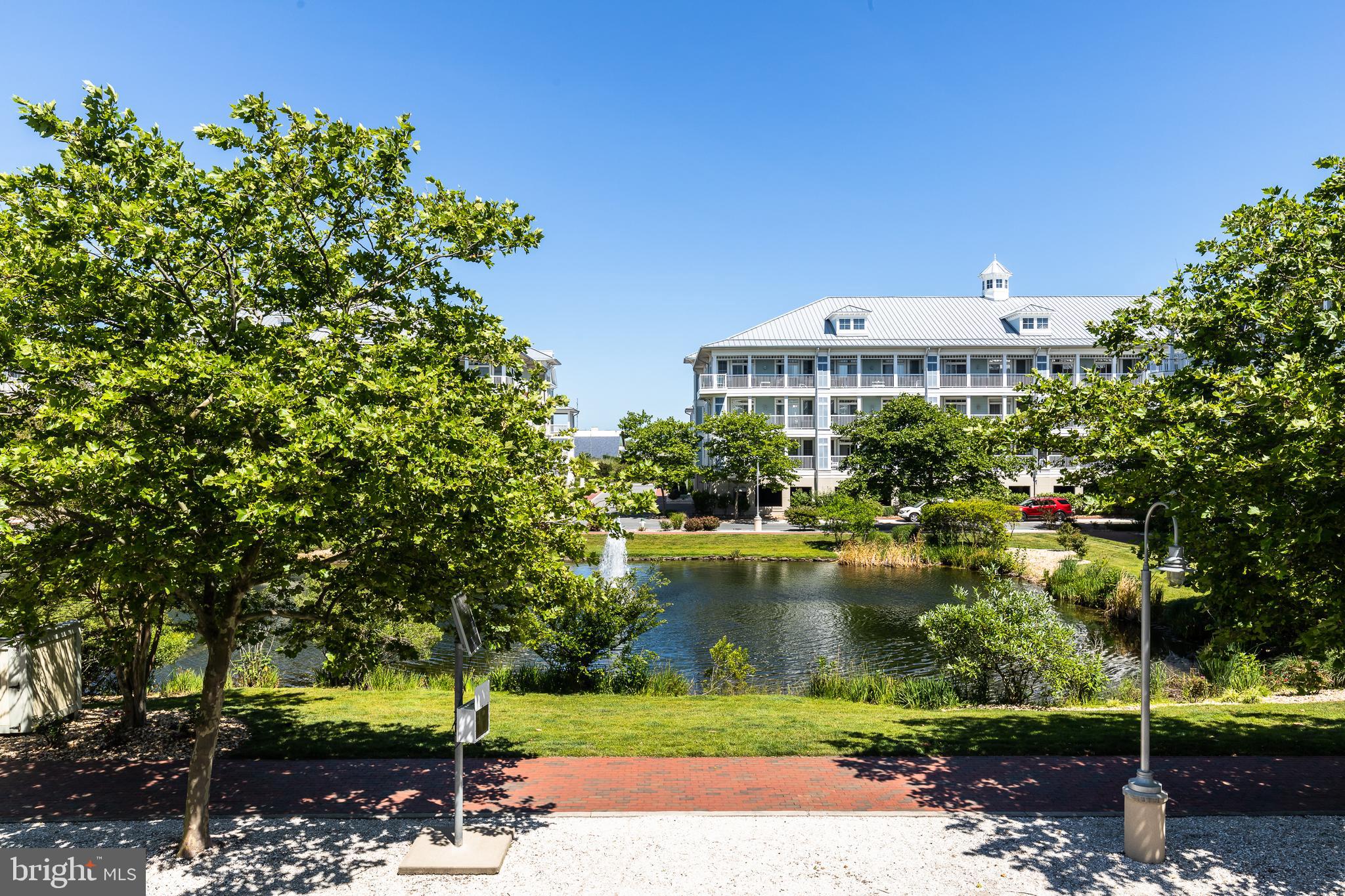 15 Fountain Dr W #15u