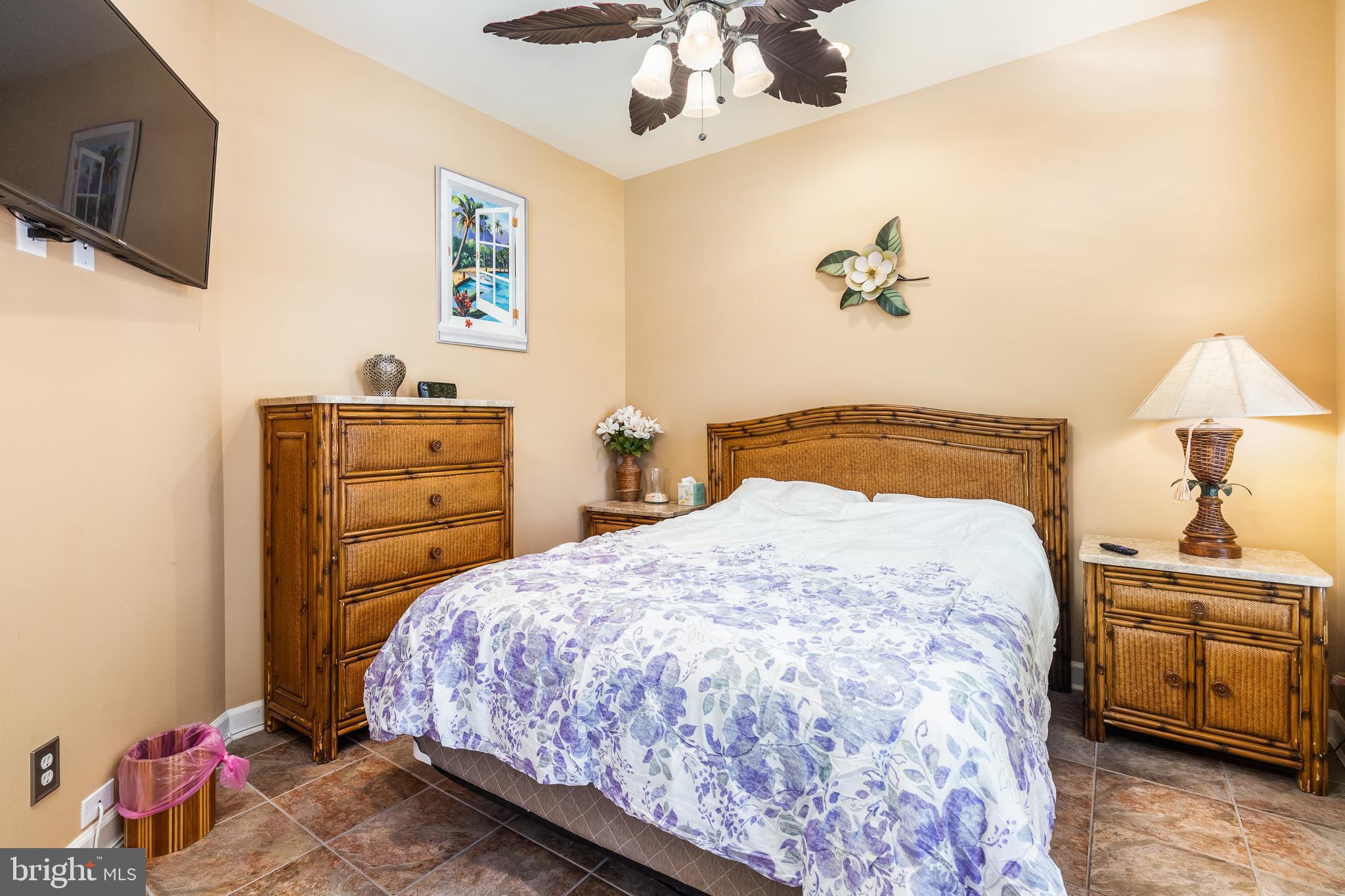 15 Fountain Dr W #15u