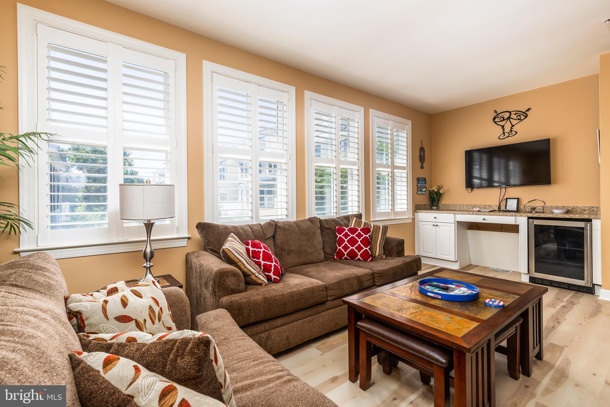 15 Fountain Dr W #15u