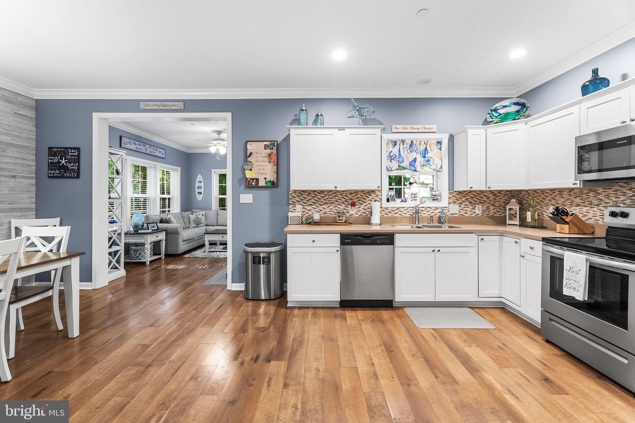 28 White Horse Dr