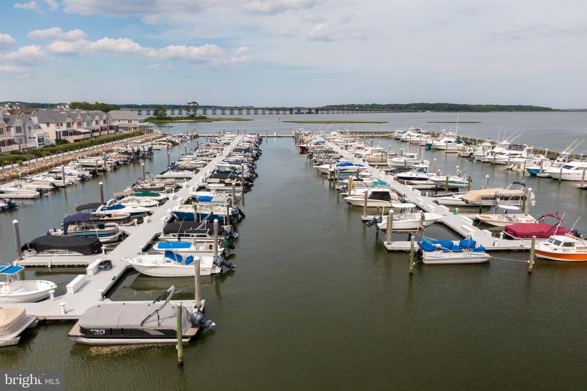 13 Waters Edge Ct