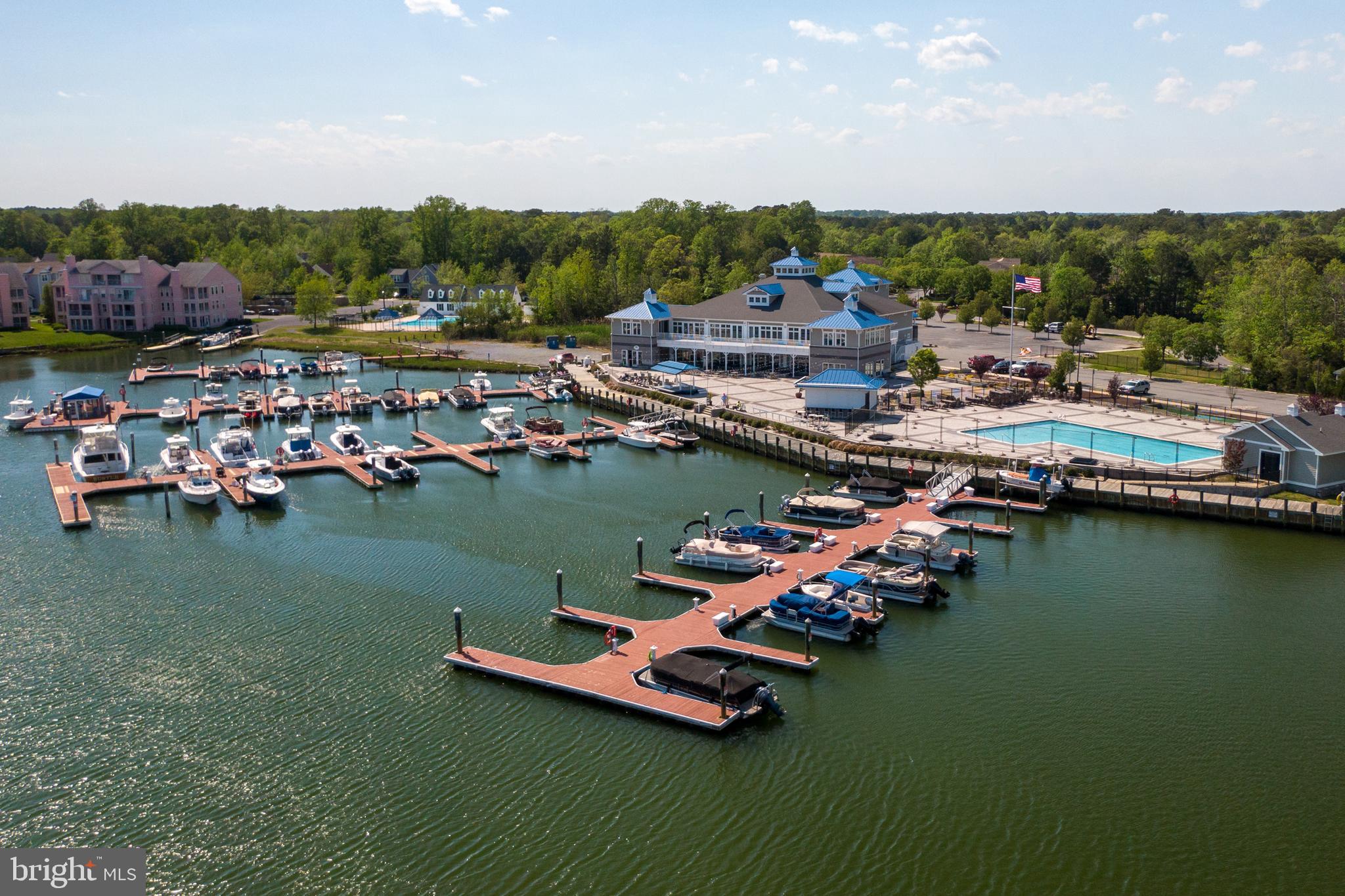 13 Waters Edge Ct