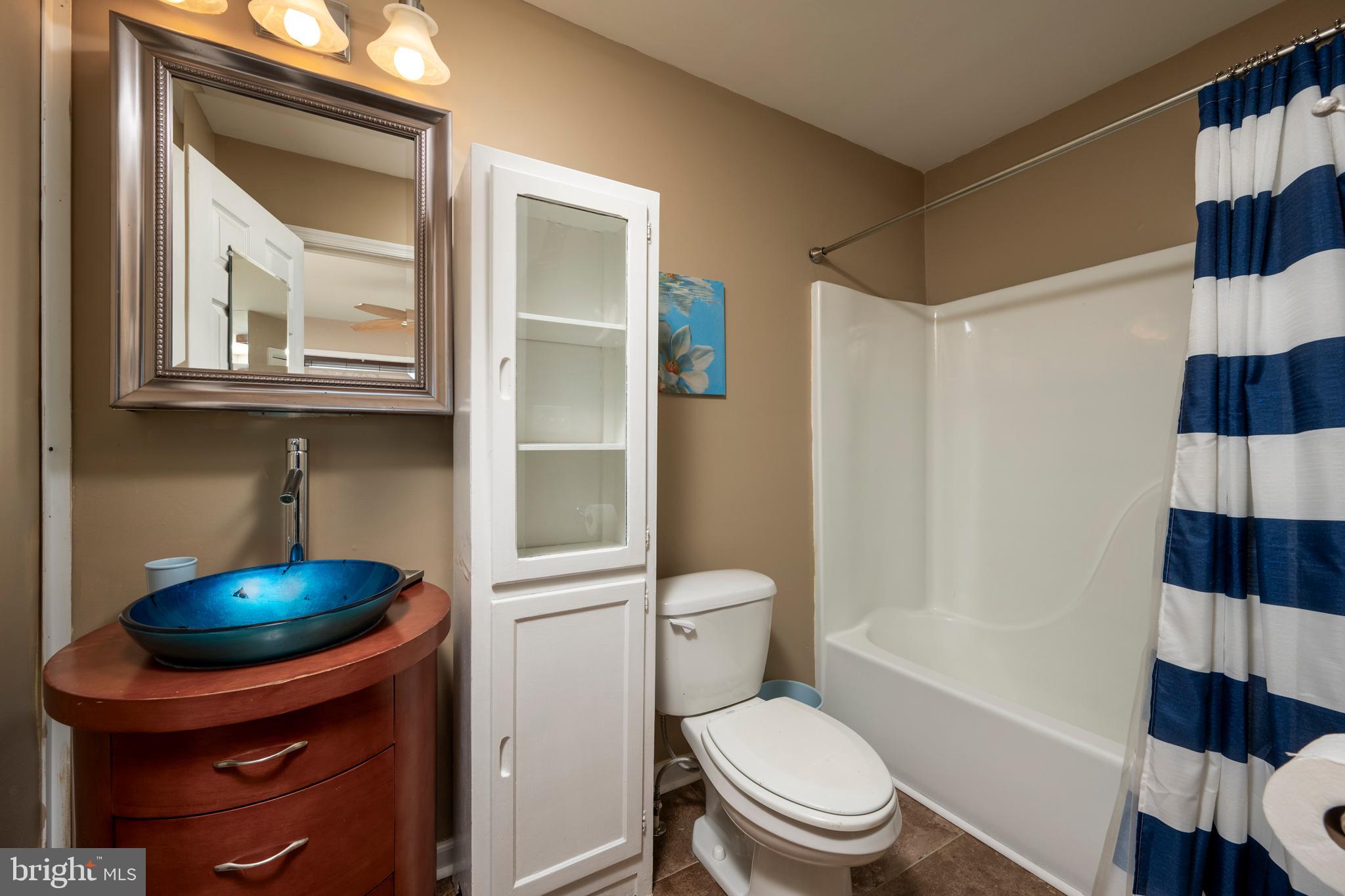 14211 Dukes Ave #203