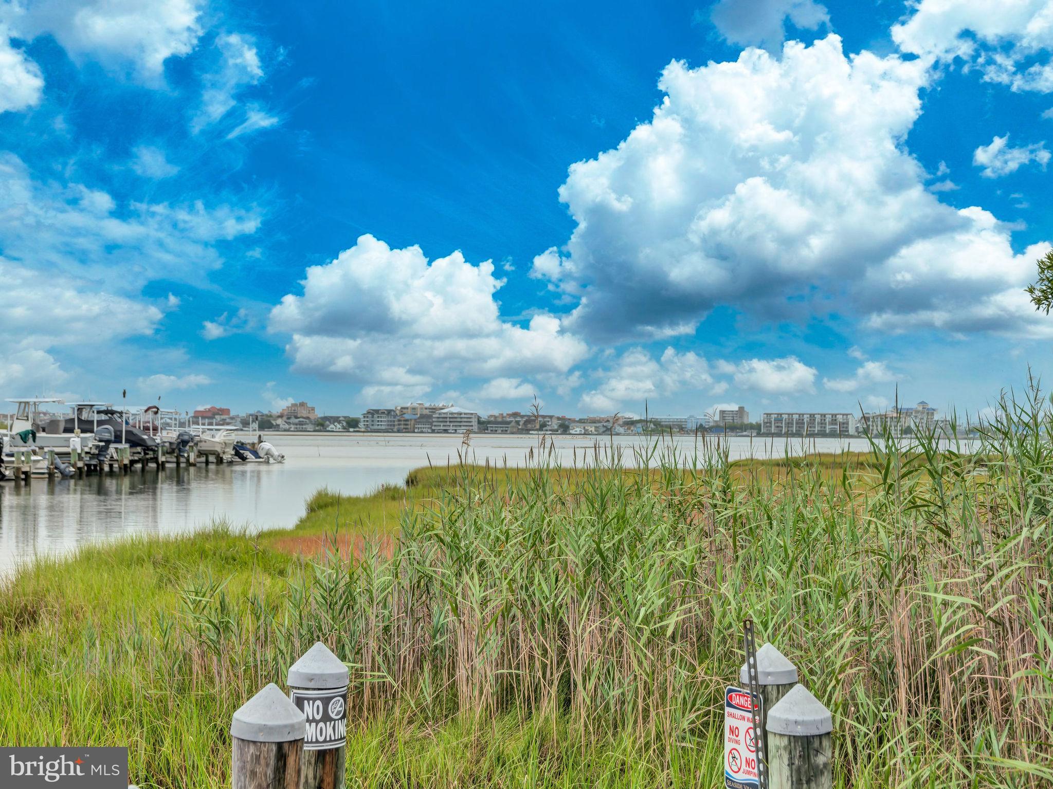 12904 Sand Bar Ln #6 & Boatslip M4