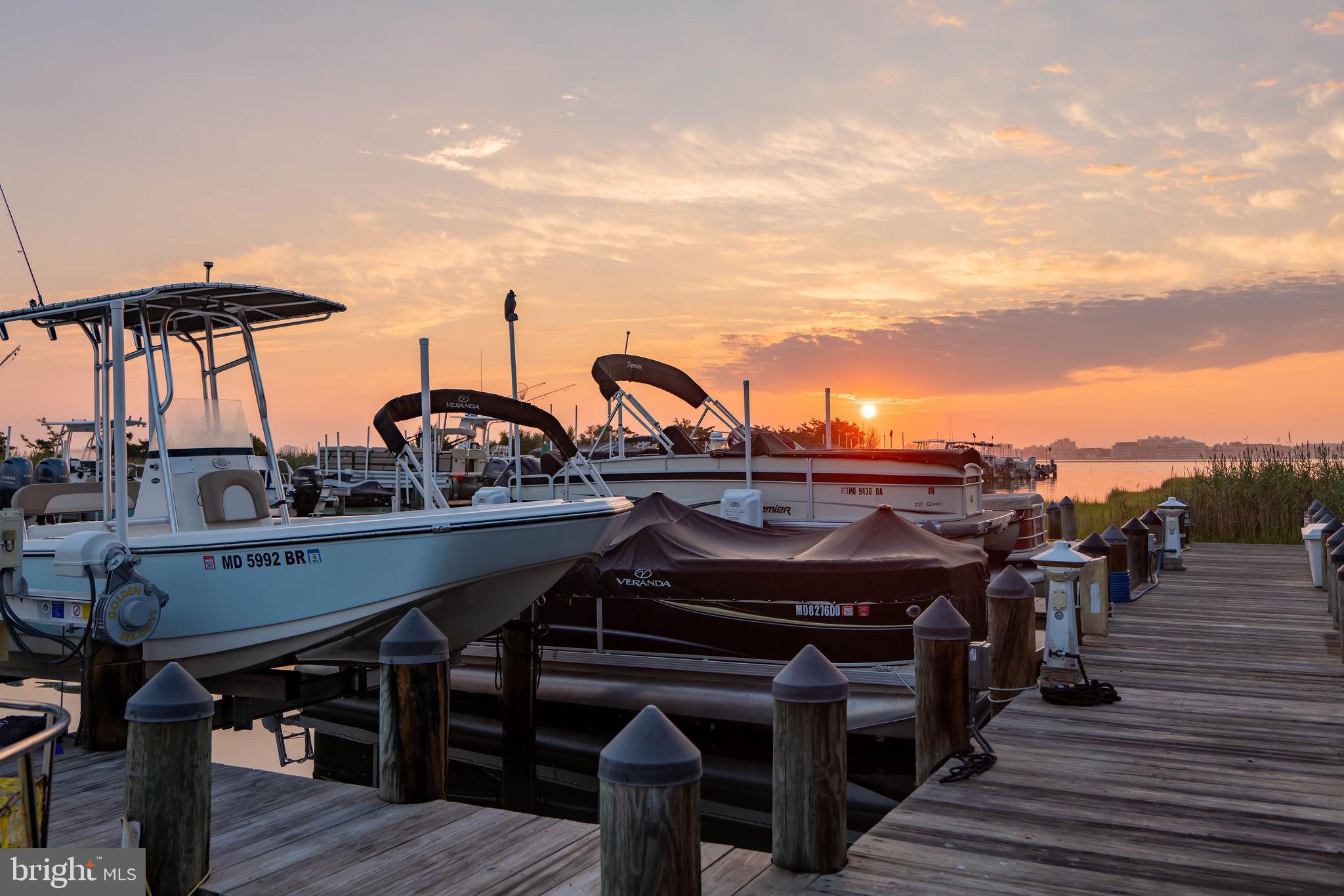 12904 Sand Bar Ln #6 & Boatslip M4