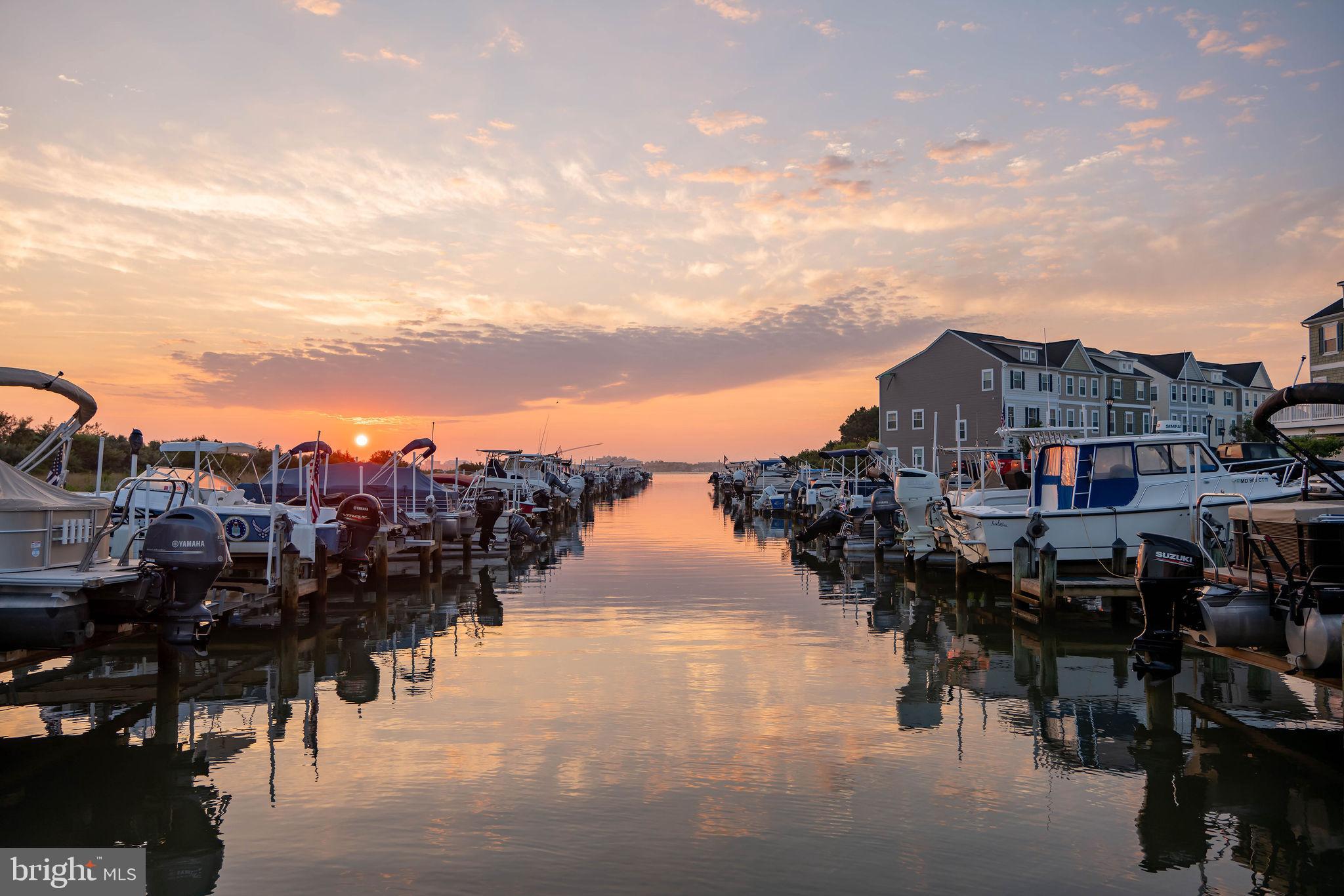 12904 Sand Bar Ln #6 & Boatslip M4