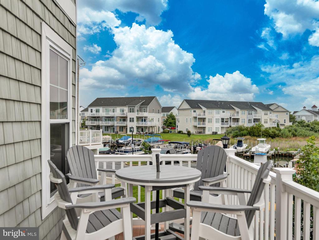 12904 Sand Bar Ln #6 & Boatslip M4