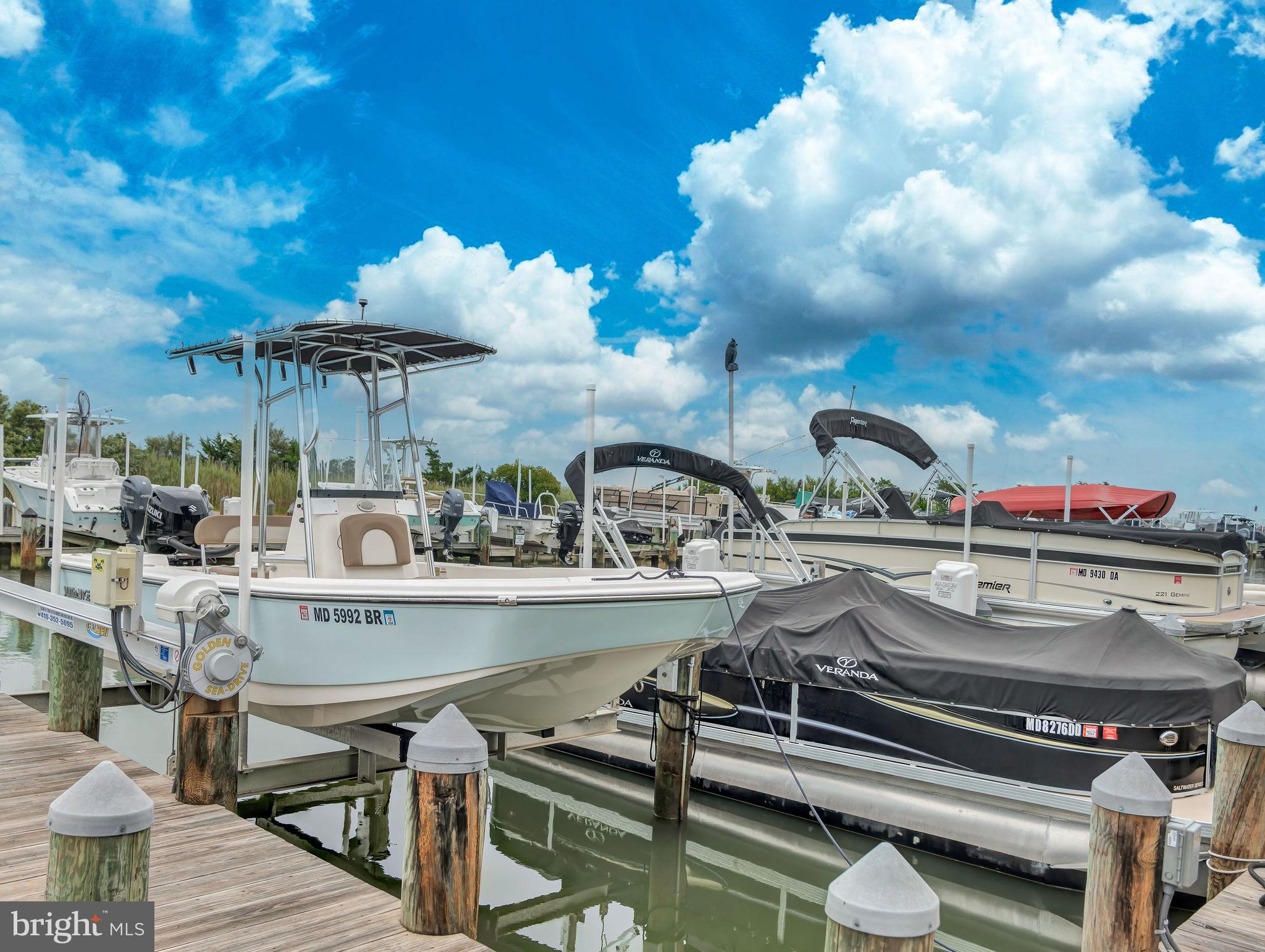 12904 Sand Bar Ln #6 & Boatslip M4