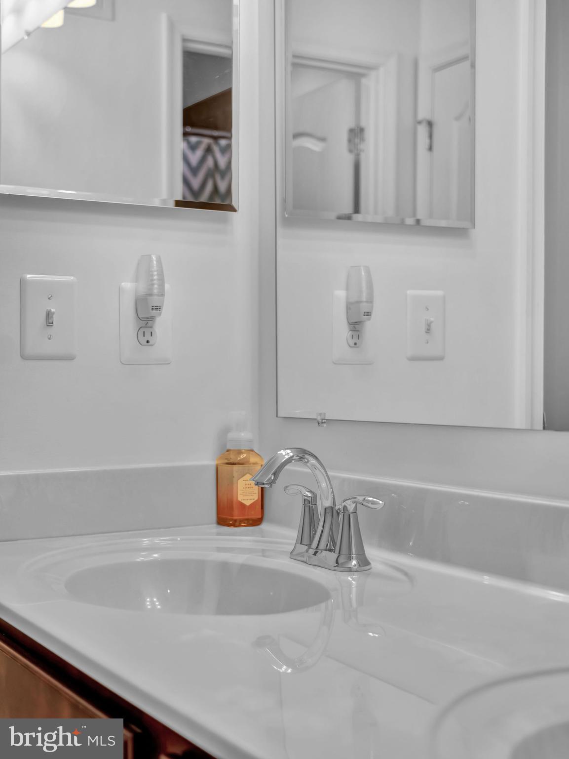 12904 Sand Bar Ln #6 & Boatslip M4