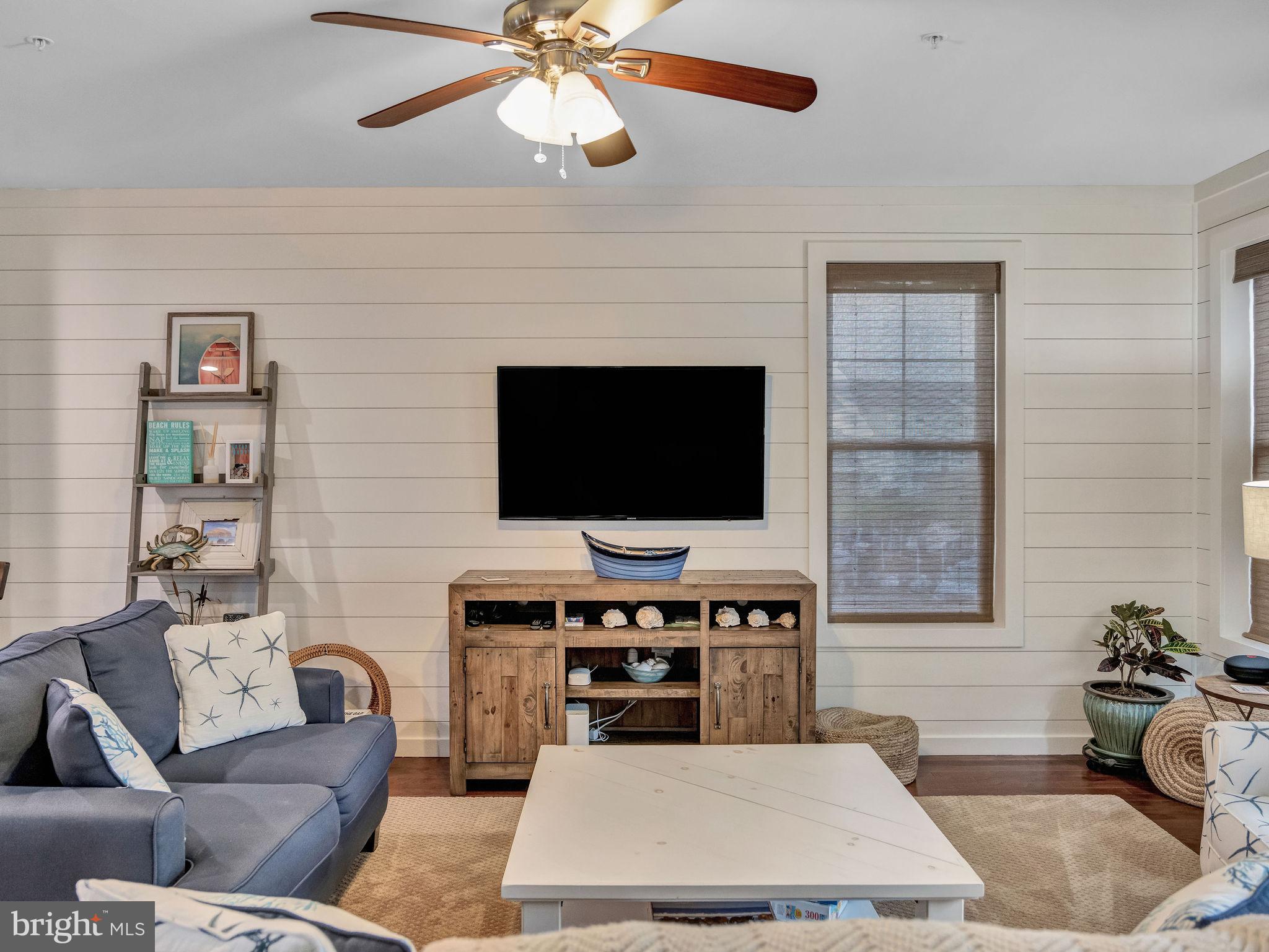 12904 Sand Bar Ln #6 & Boatslip M4