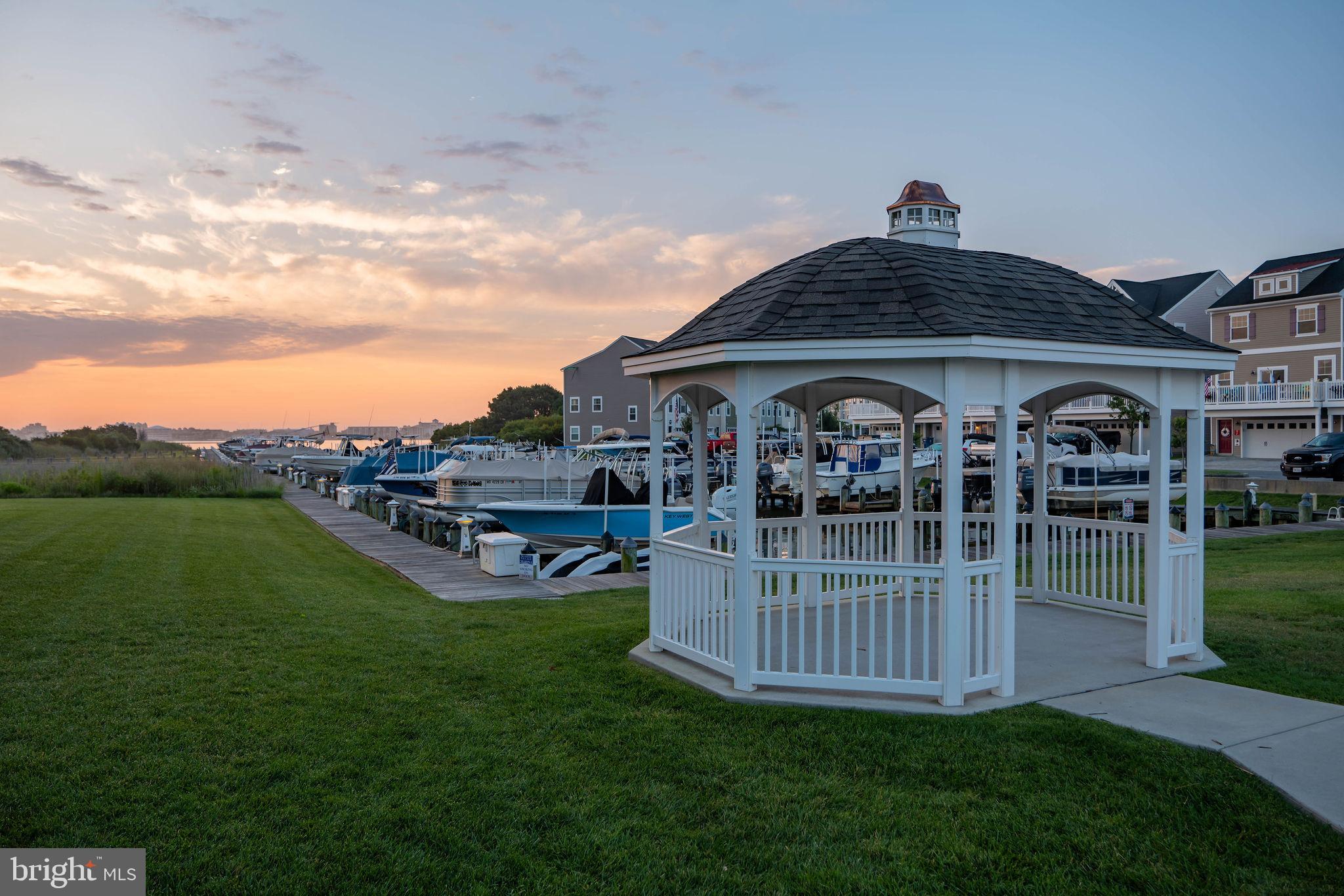 12904 Sand Bar Ln #6 & Boatslip M4