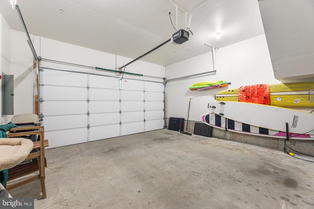 20 Corner Store Ln