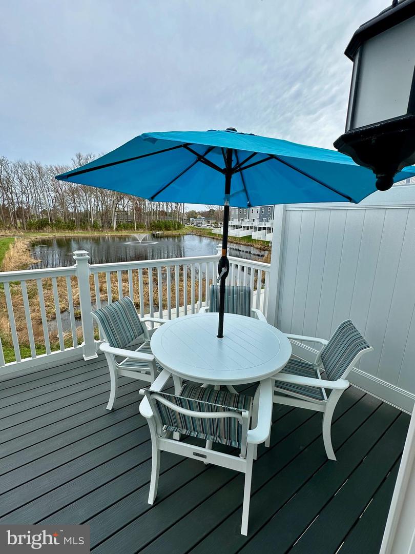 12434 Sea Oaks Ln #2