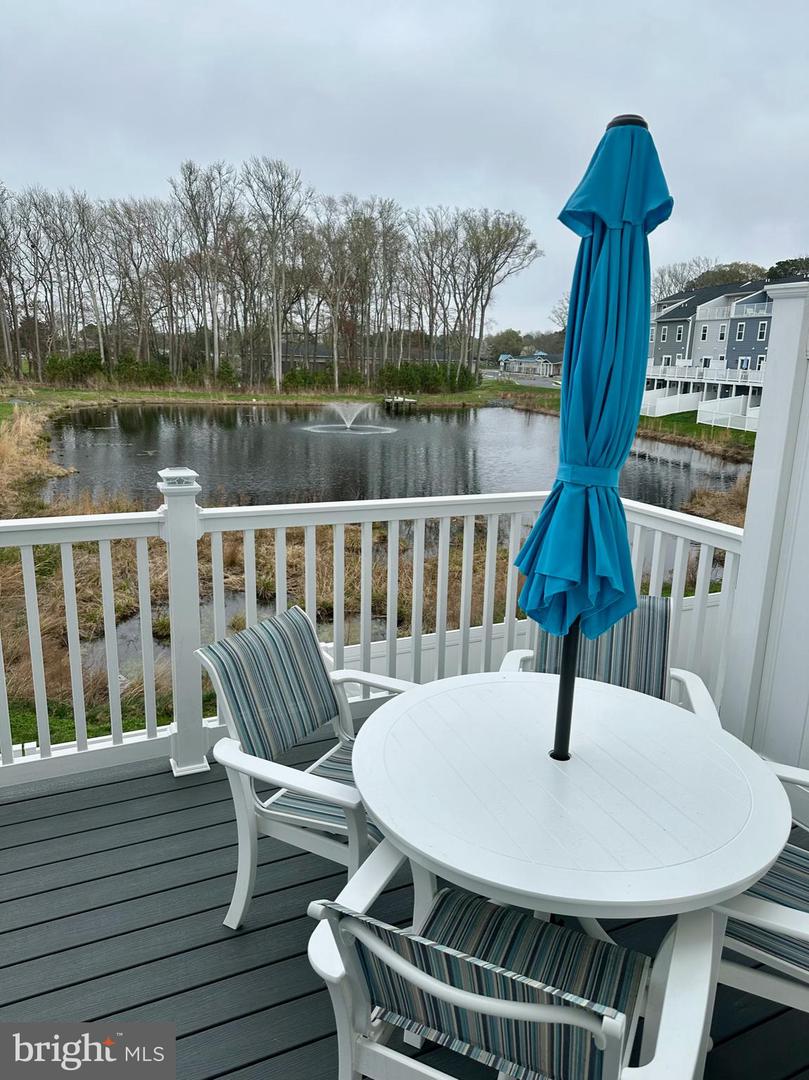 12434 Sea Oaks Ln #2