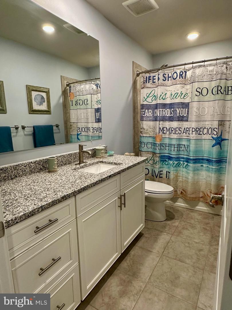 12434 Sea Oaks Ln #2