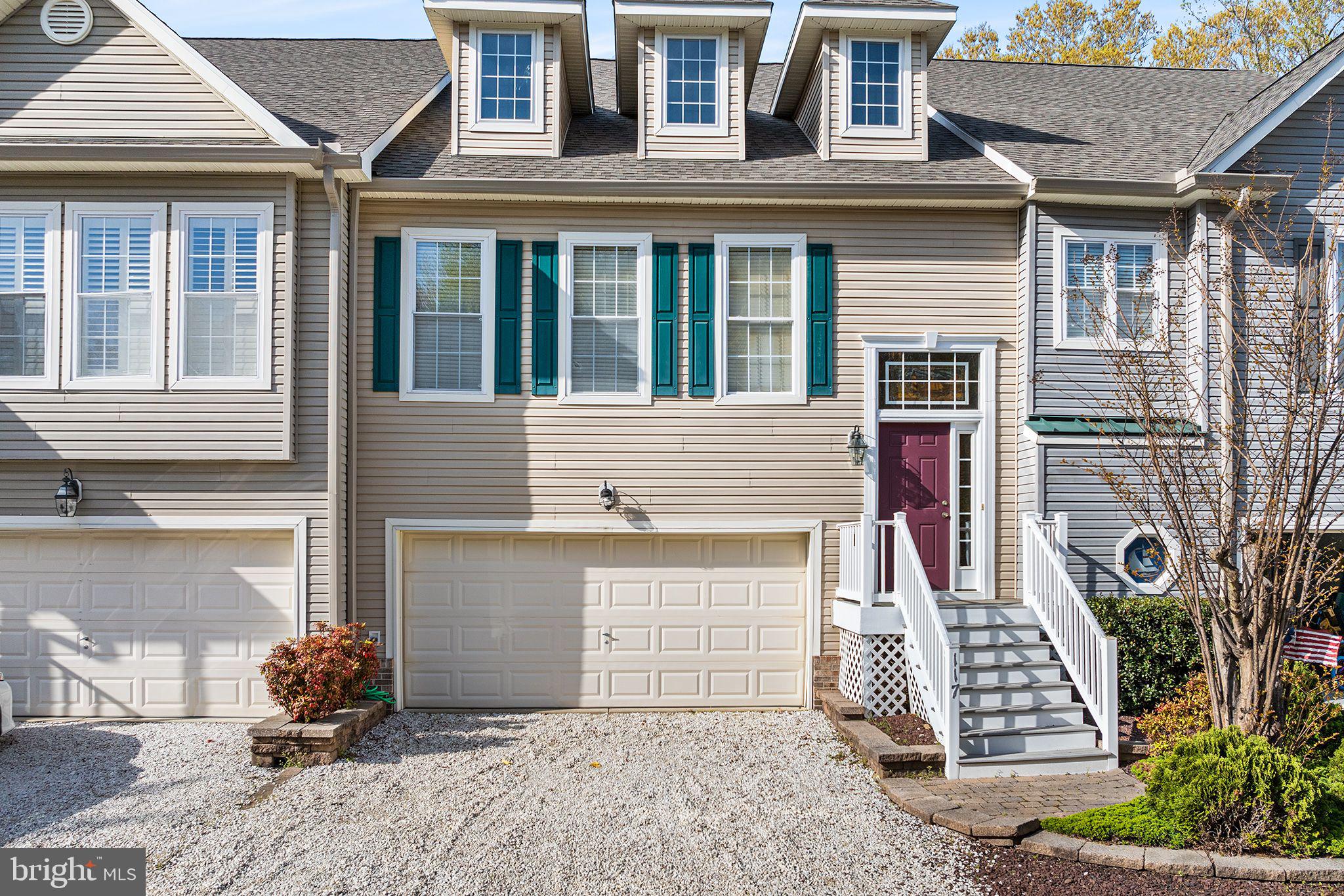117 Hingham Ln
