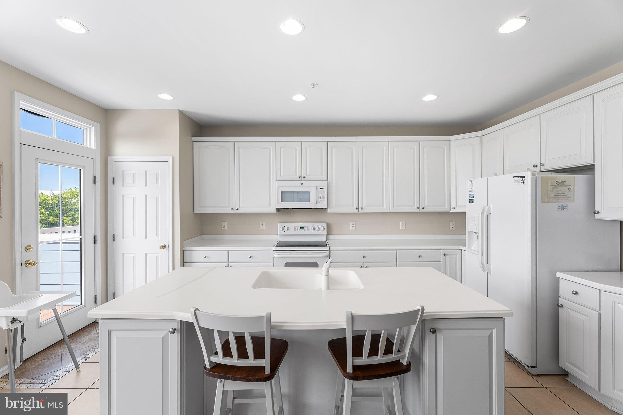 43 Island Edge Dr