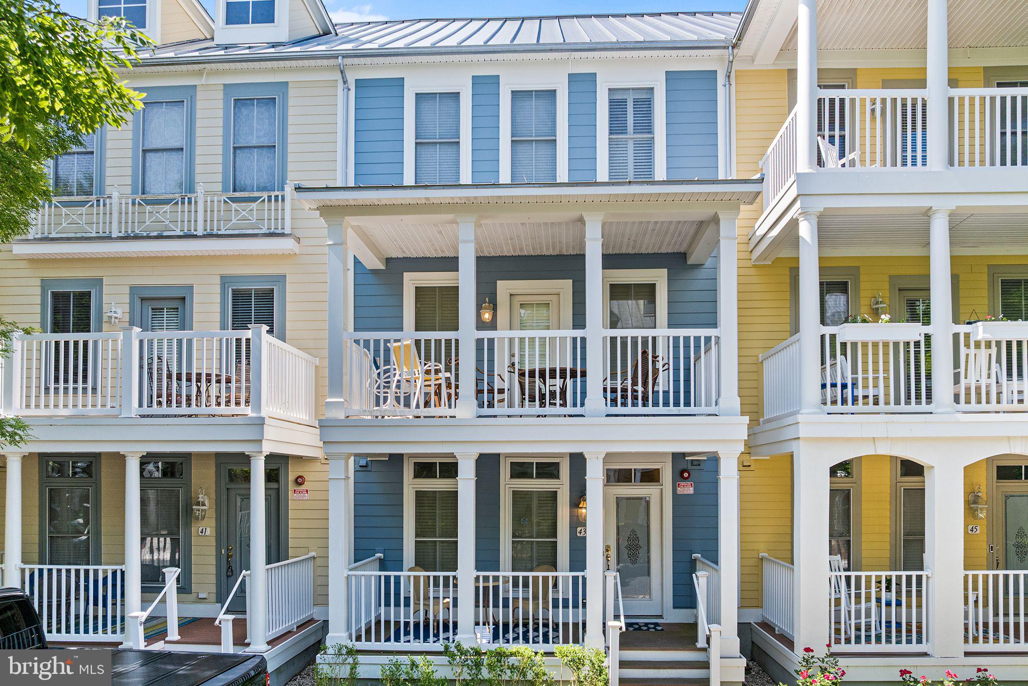 43 Island Edge Dr