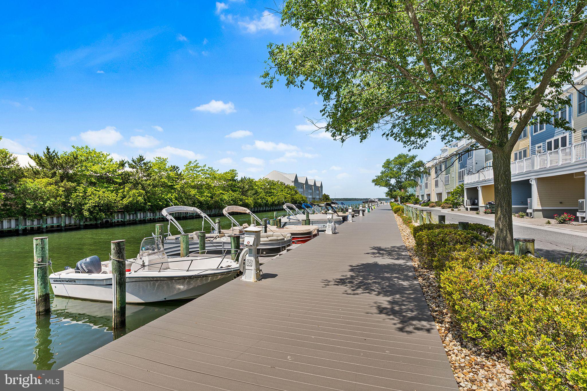 43 Island Edge Dr