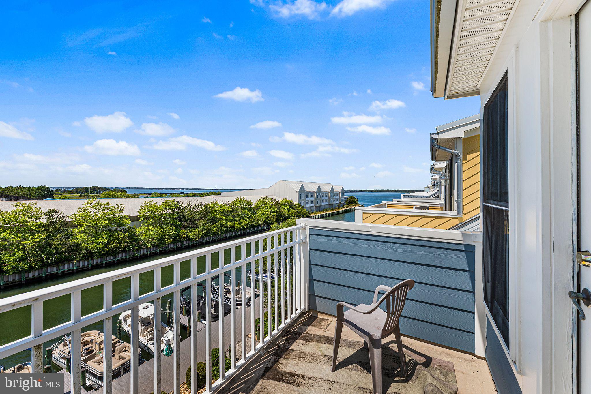 43 Island Edge Dr