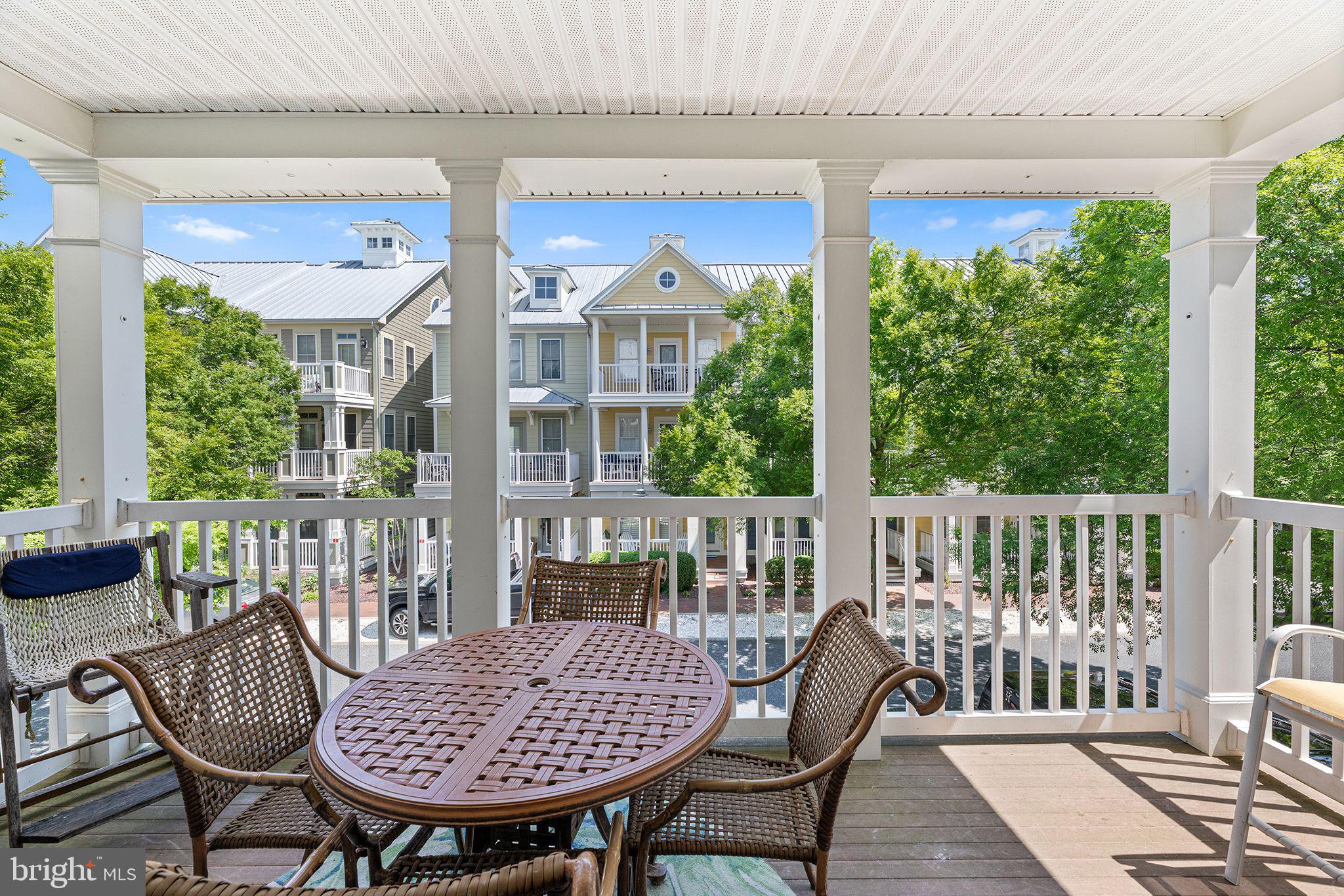 43 Island Edge Dr