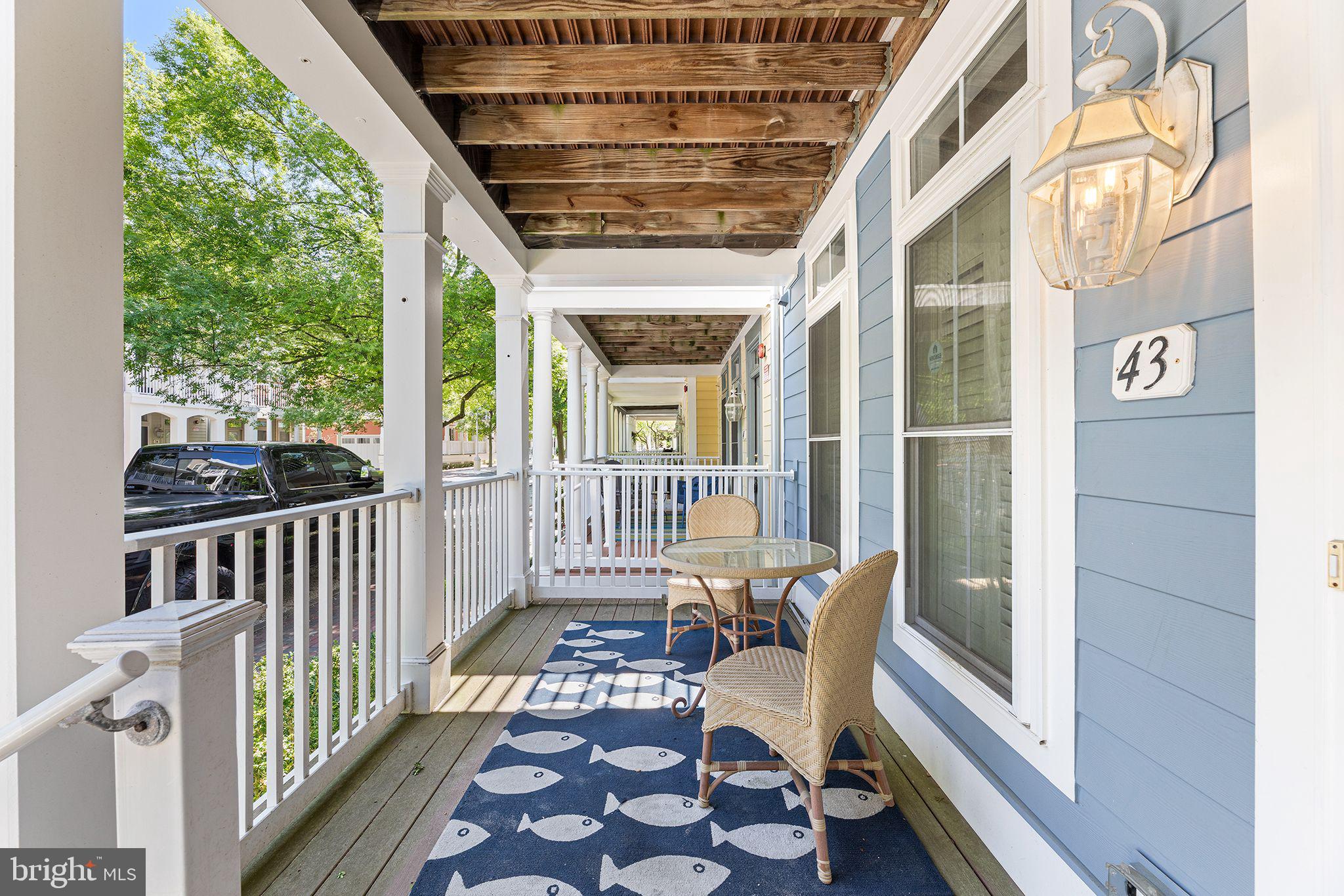 43 Island Edge Dr