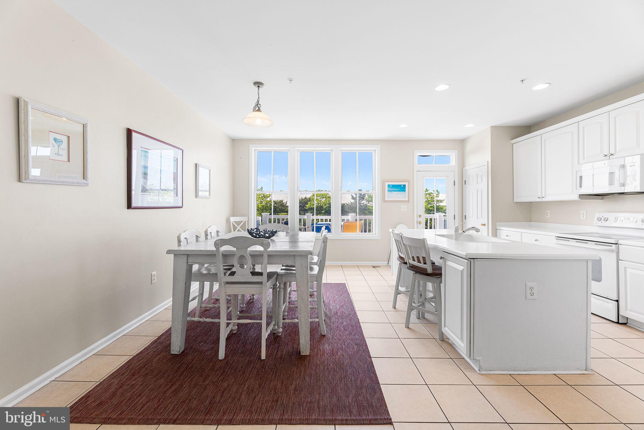 43 Island Edge Dr