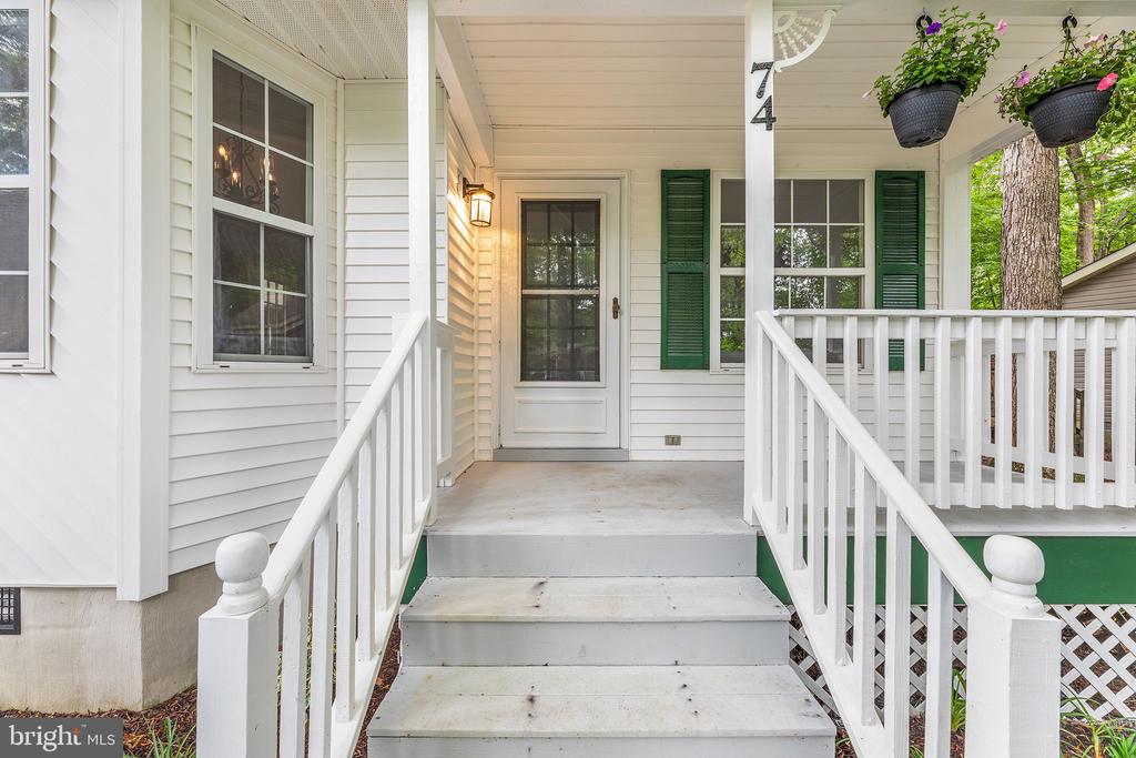 74 Bramblewood Dr