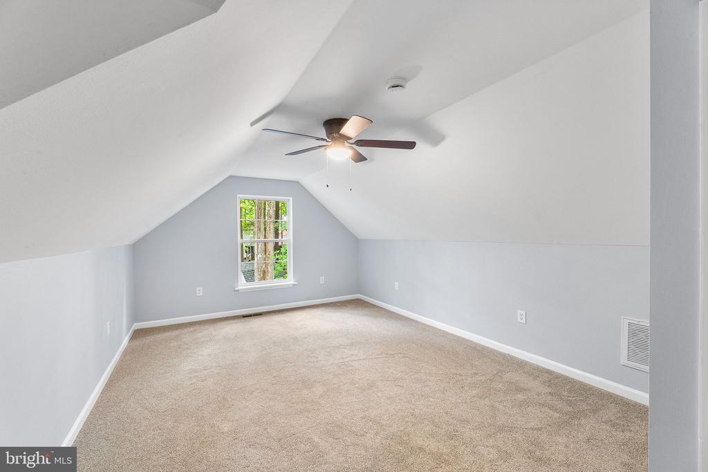 74 Bramblewood Dr