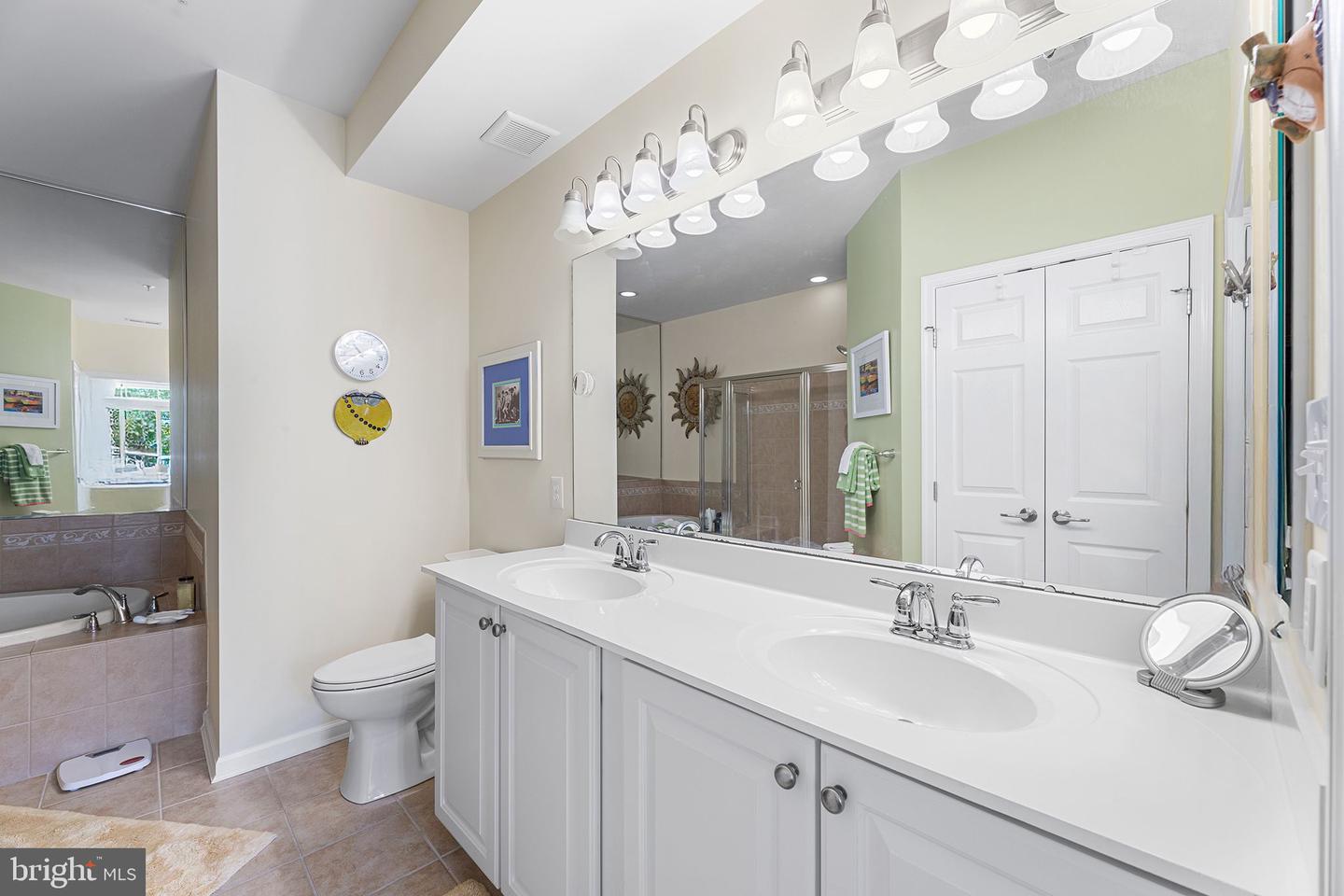 35 Fountain Dr W #2a