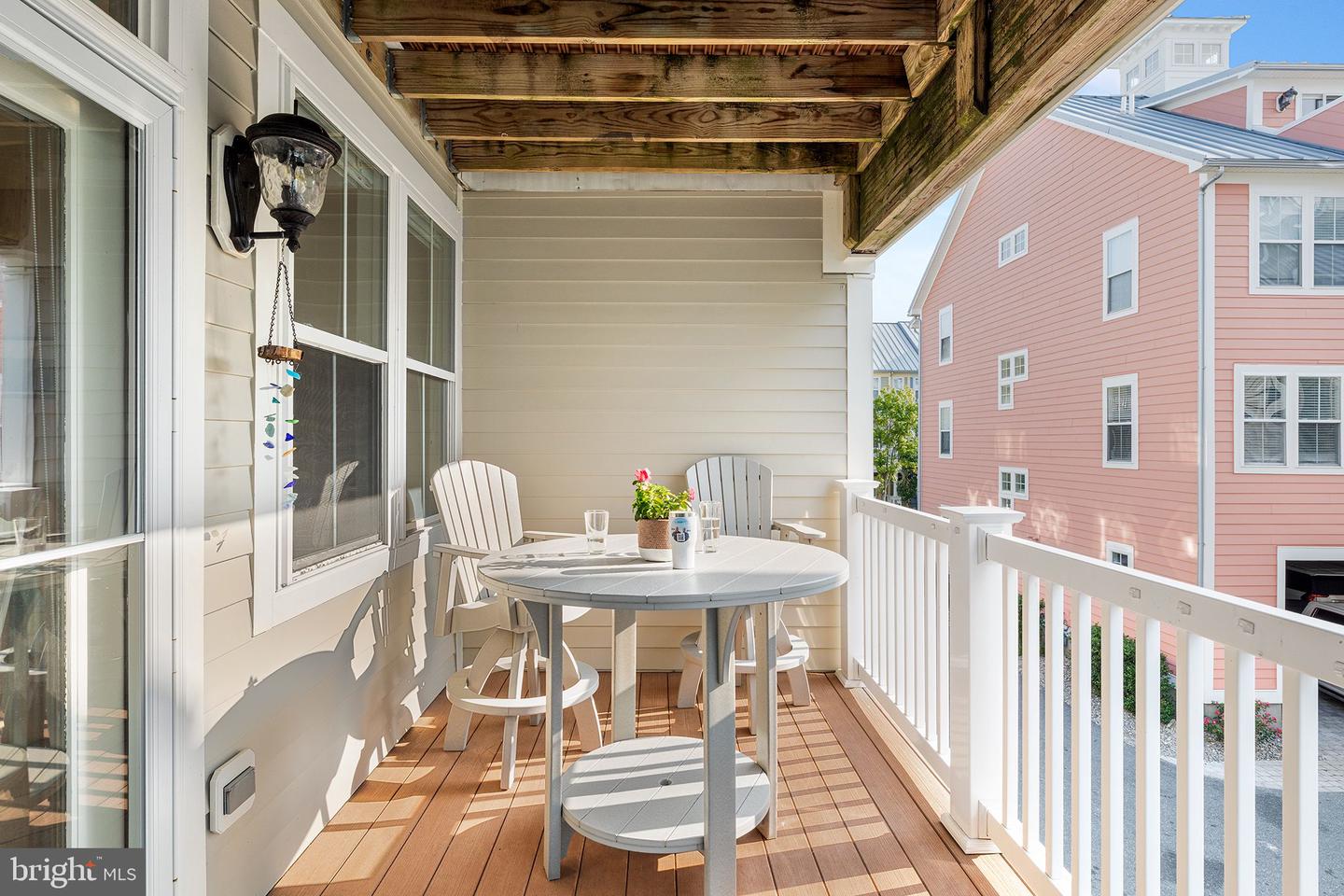 36 Canal Side Mews W