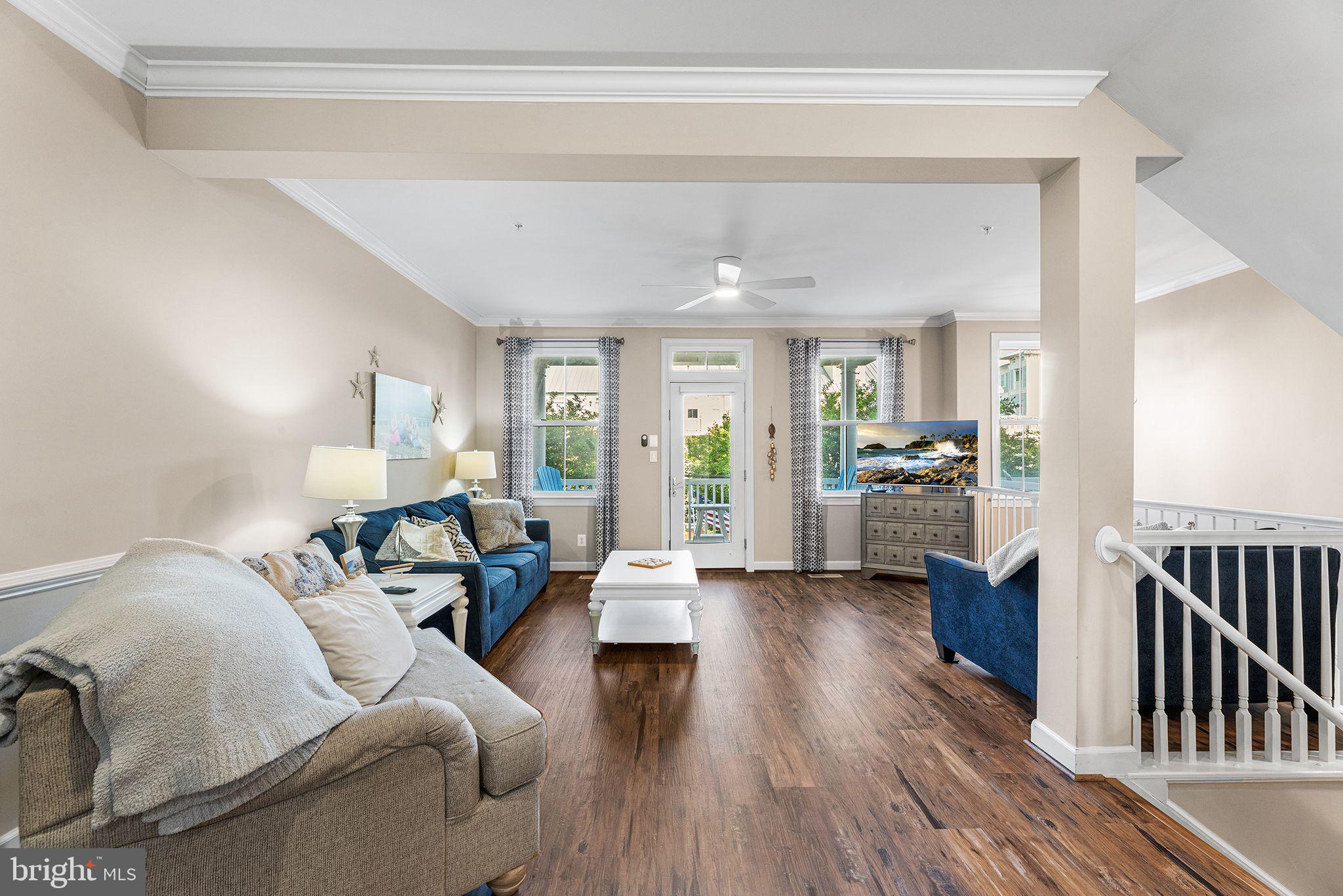 36 Canal Side Mews W