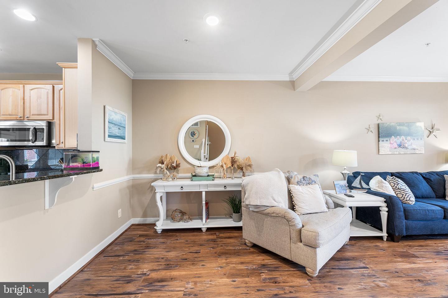 36 Canal Side Mews W