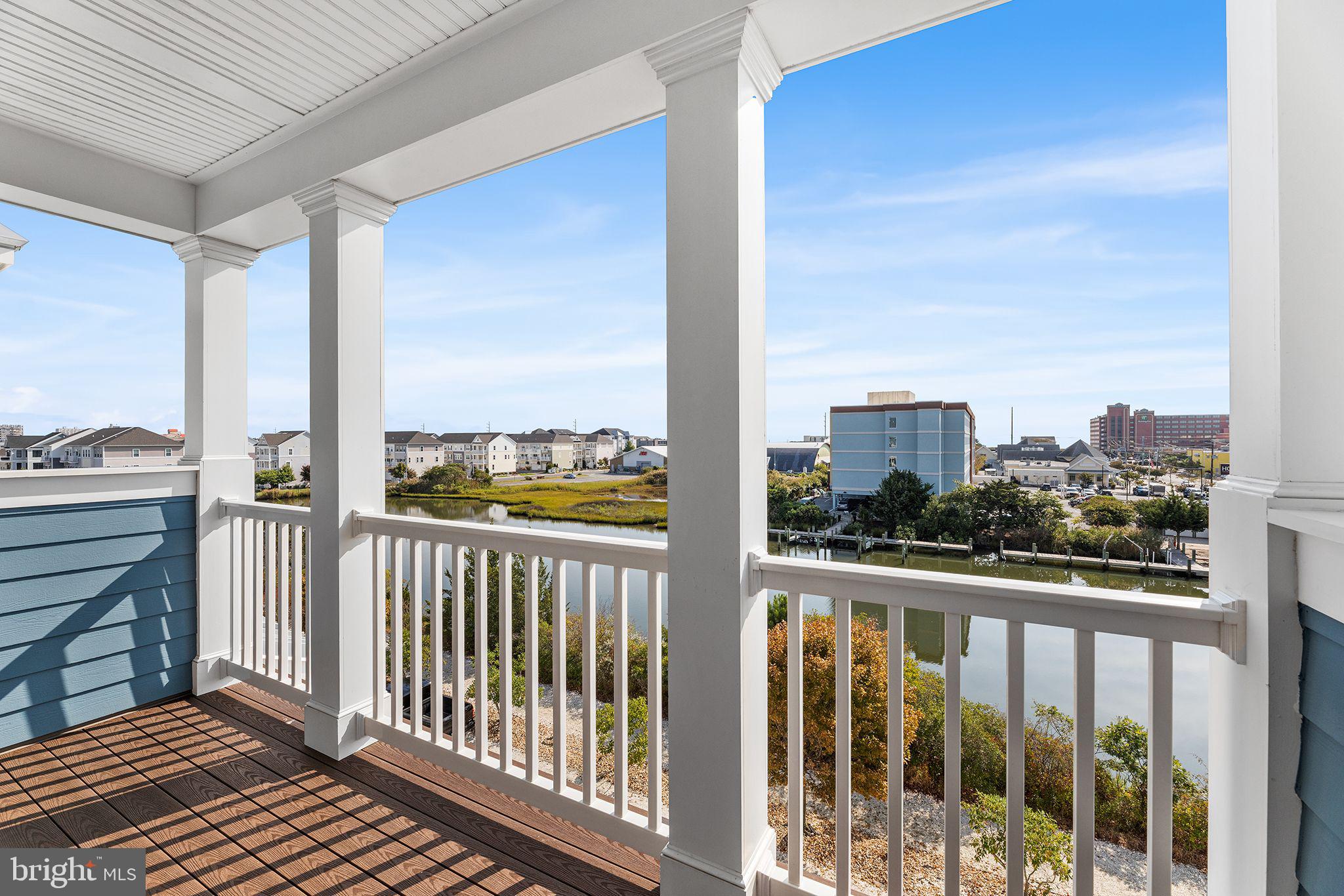 1 SUNSET ISLAND DRIVE D