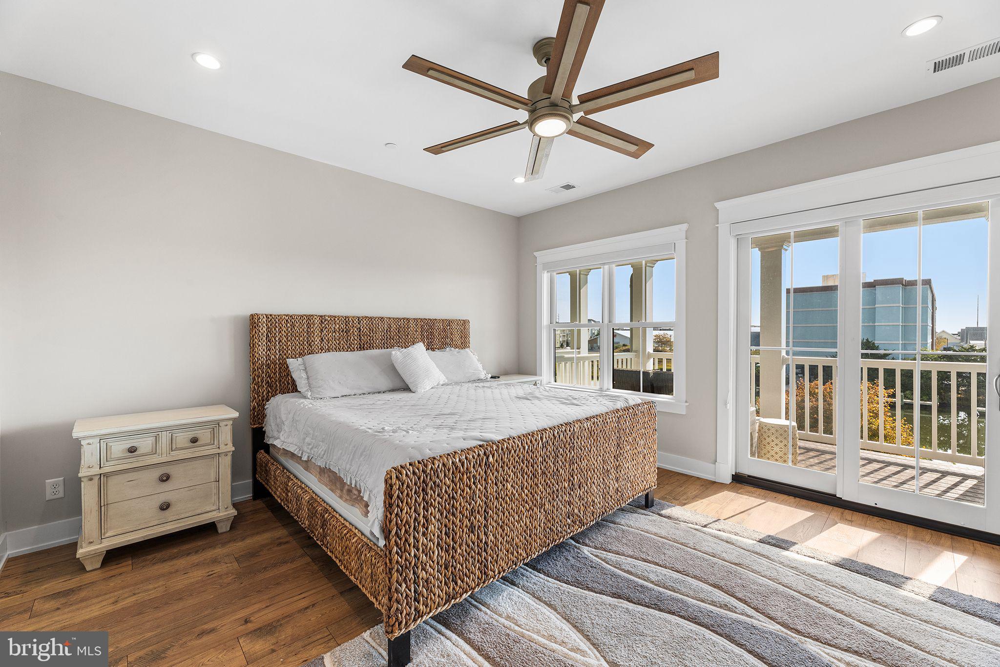 1 SUNSET ISLAND DRIVE D