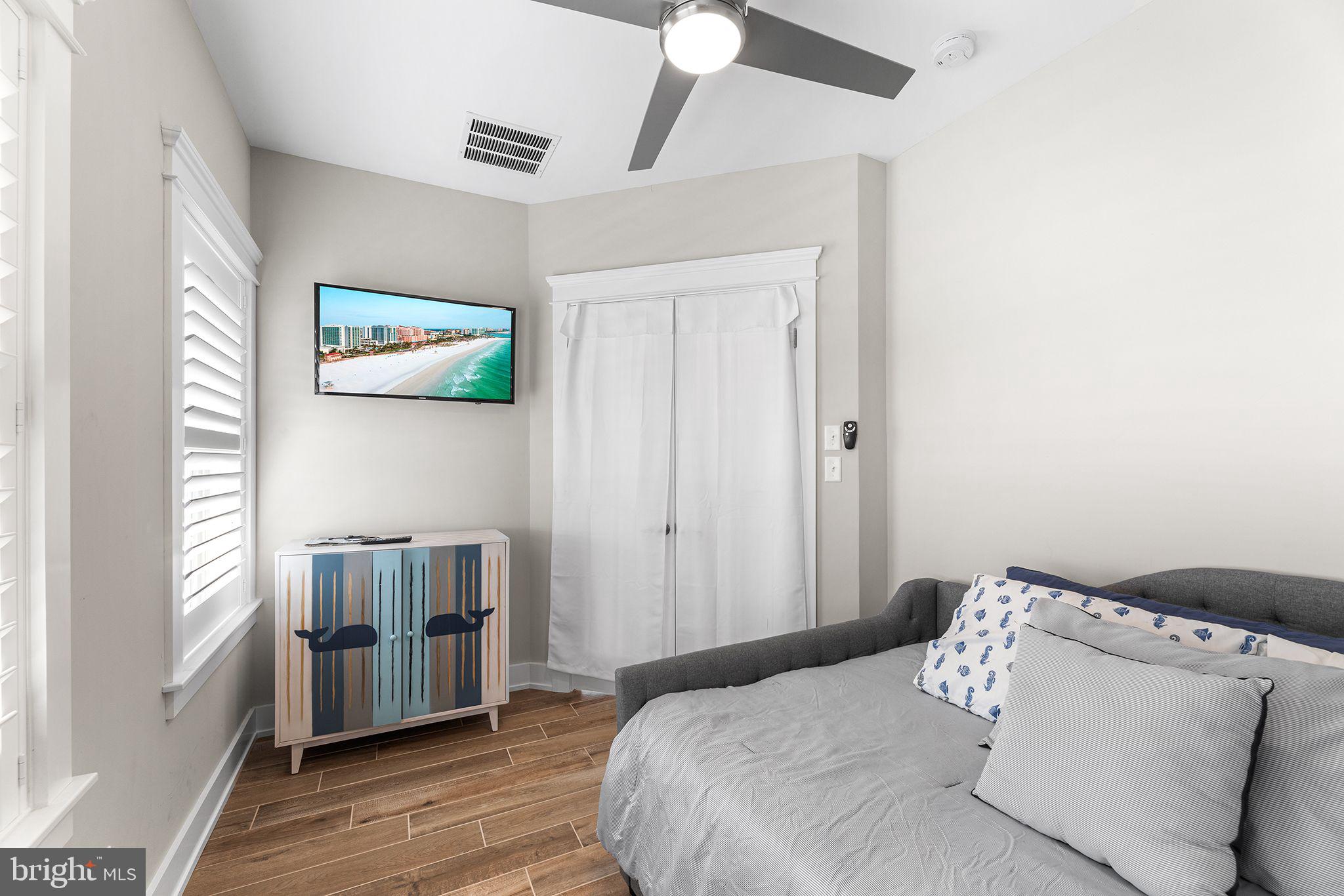 1 SUNSET ISLAND DRIVE D
