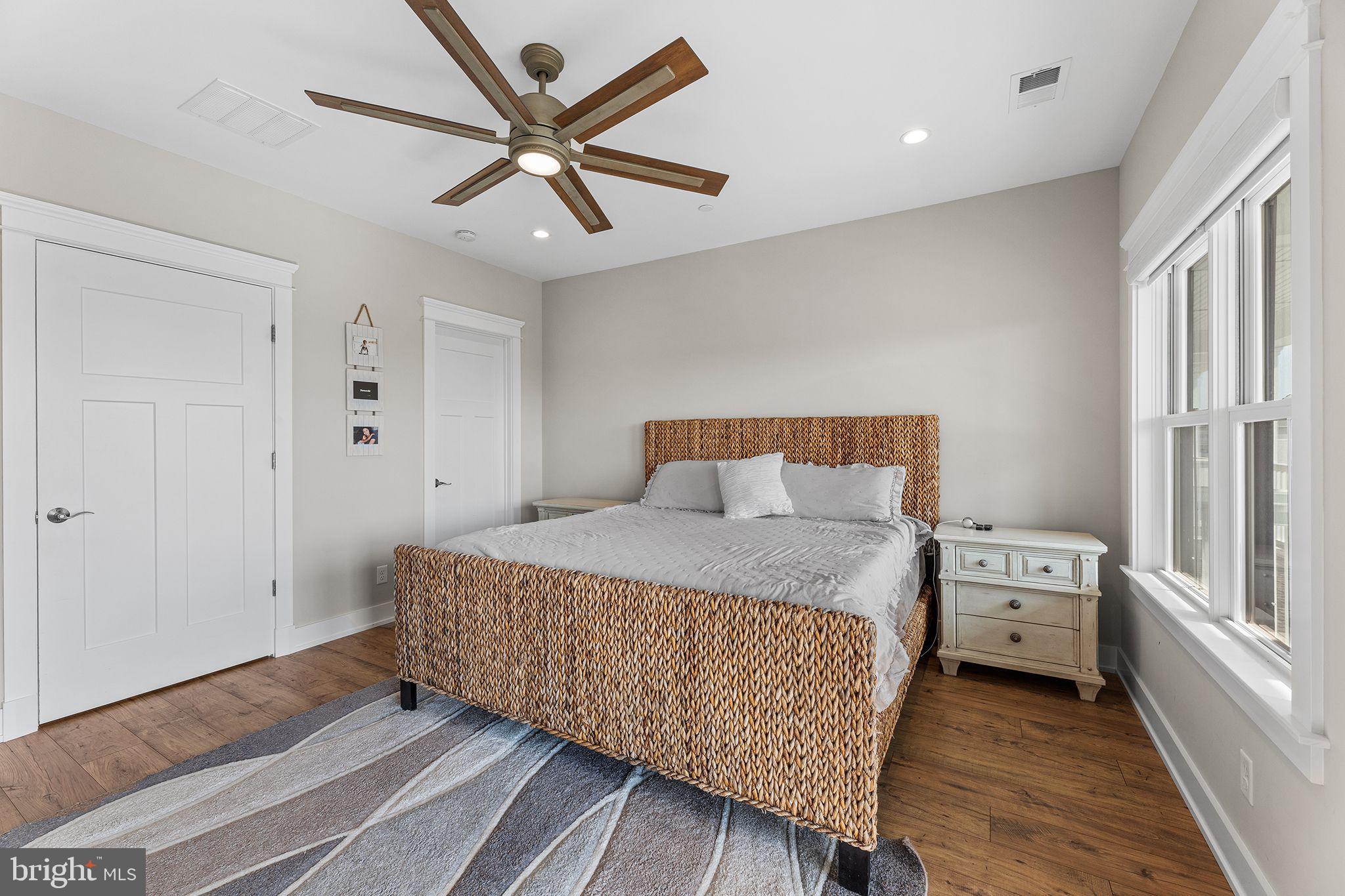 1 SUNSET ISLAND DRIVE D