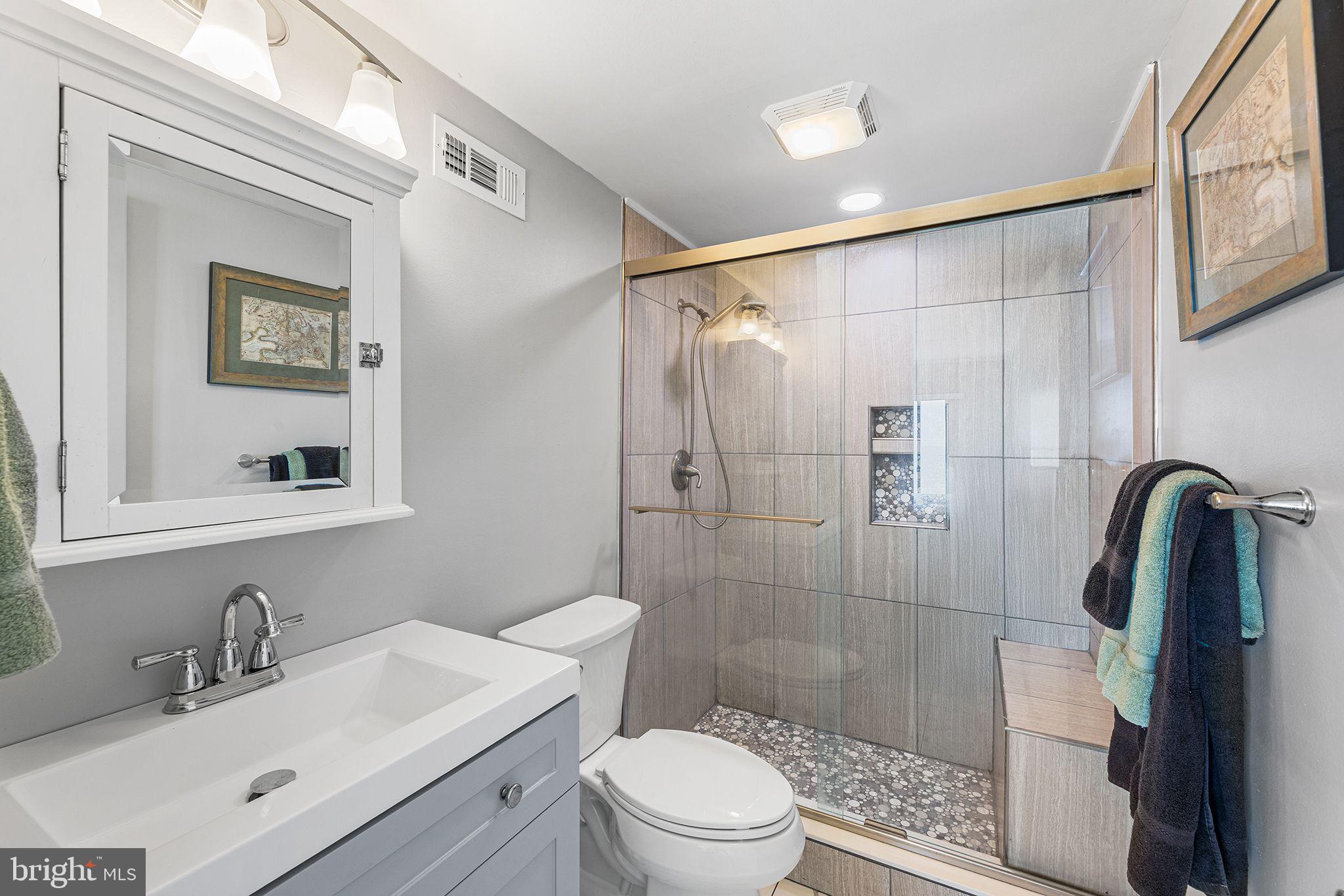 5301 ATLANTIC AVENUE 3M